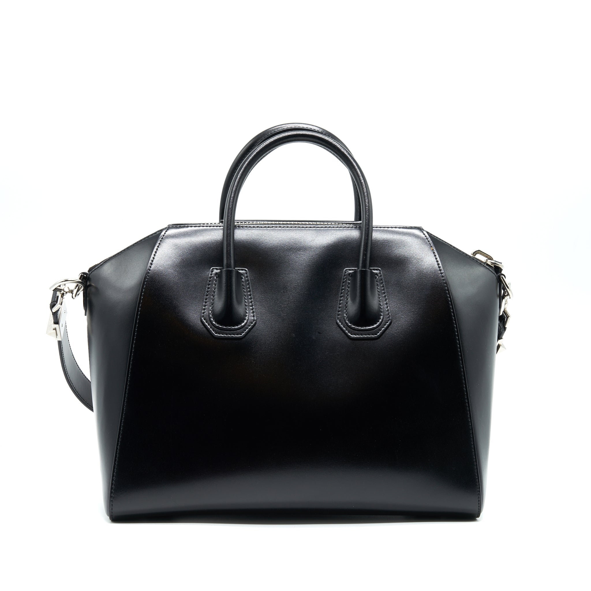 GIVENCHY MEDIUM ANTIGONA IN BLACK
