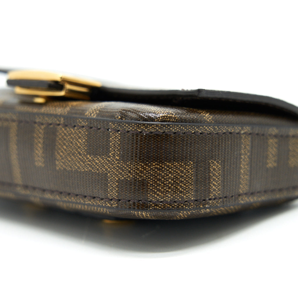FENDI MINI CROSSBODY POUCHE WITH CHAIN