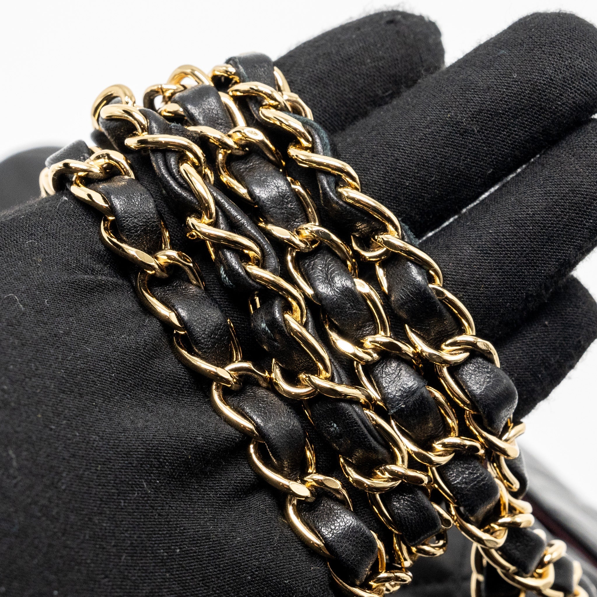 CHANEL MEDIUM CLASSIC DOUBLE FLAP BAG LAMBSKIN BLACK GHW