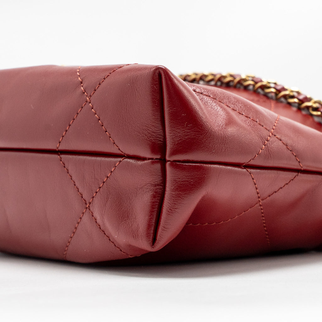 CHANEL MINI 22 BAG SHINY CALFSKIN RED GHW (MICROCHIP)
