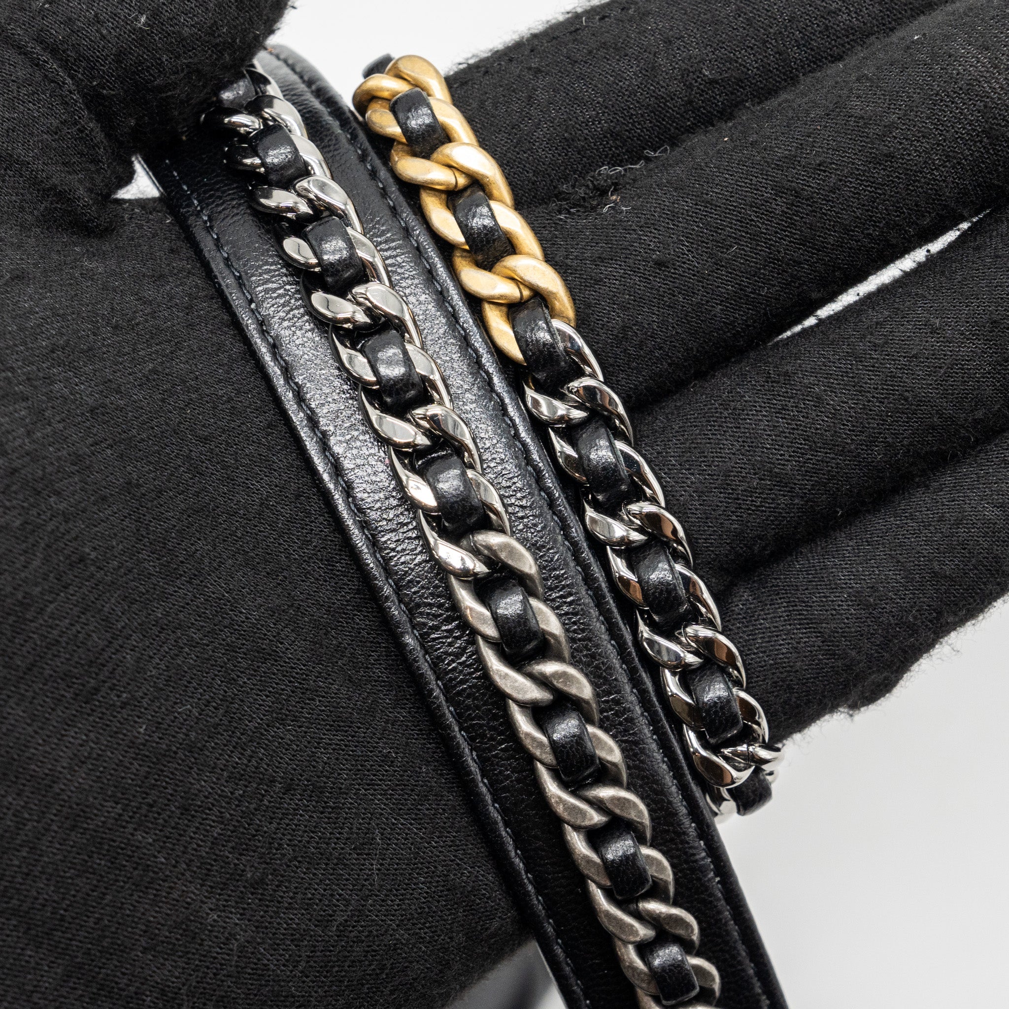 CHANEL 19 FLAP CARD HOLDER WITH CHAIN LAMBSKIN BLACK MULTICOLOR HARDWARE