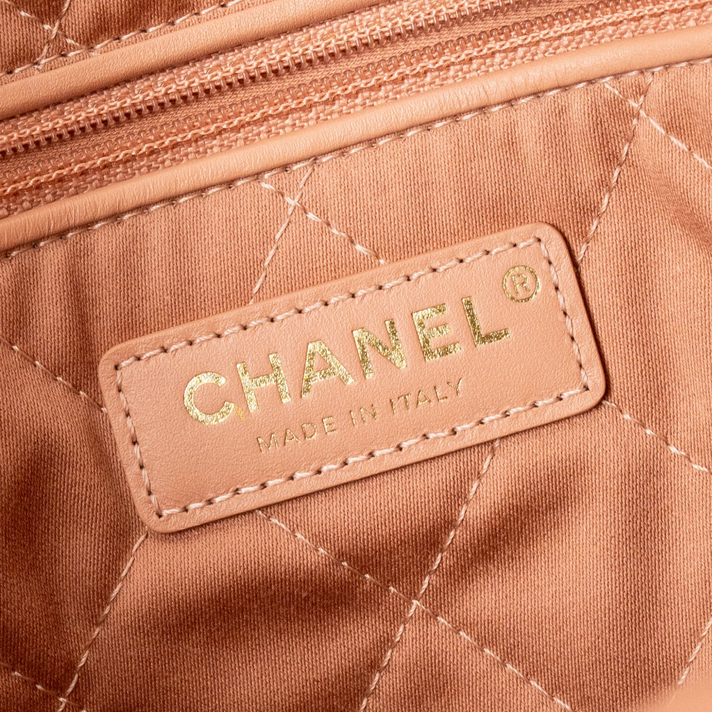 CHANEL MEDIUM 22 BAG SHINY CALFSKIN LIGHT BEIGE GHW (MICROCHIP)
