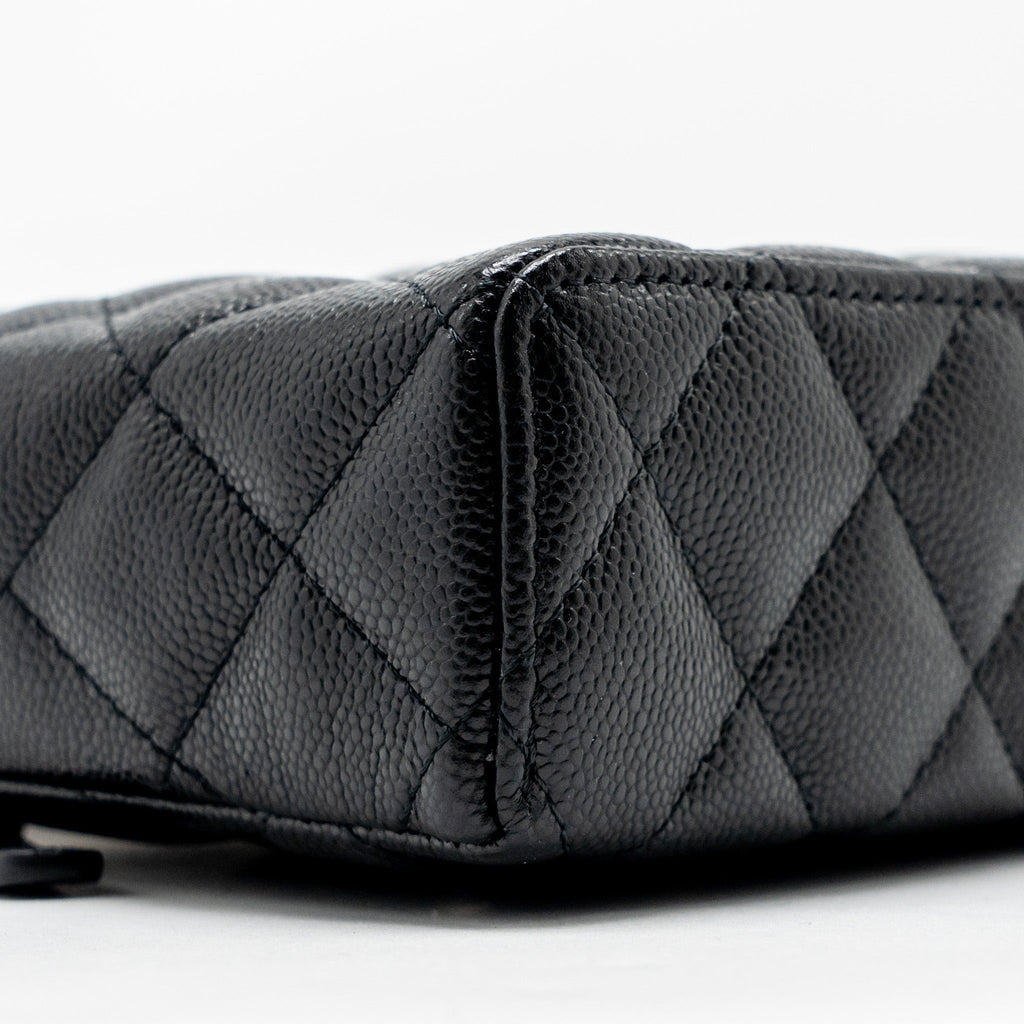 CHANEL 25P CC TOP HANDLE VANITY WITH CHAIN CAVIAR BLACK LGHW (MICROCHIP)