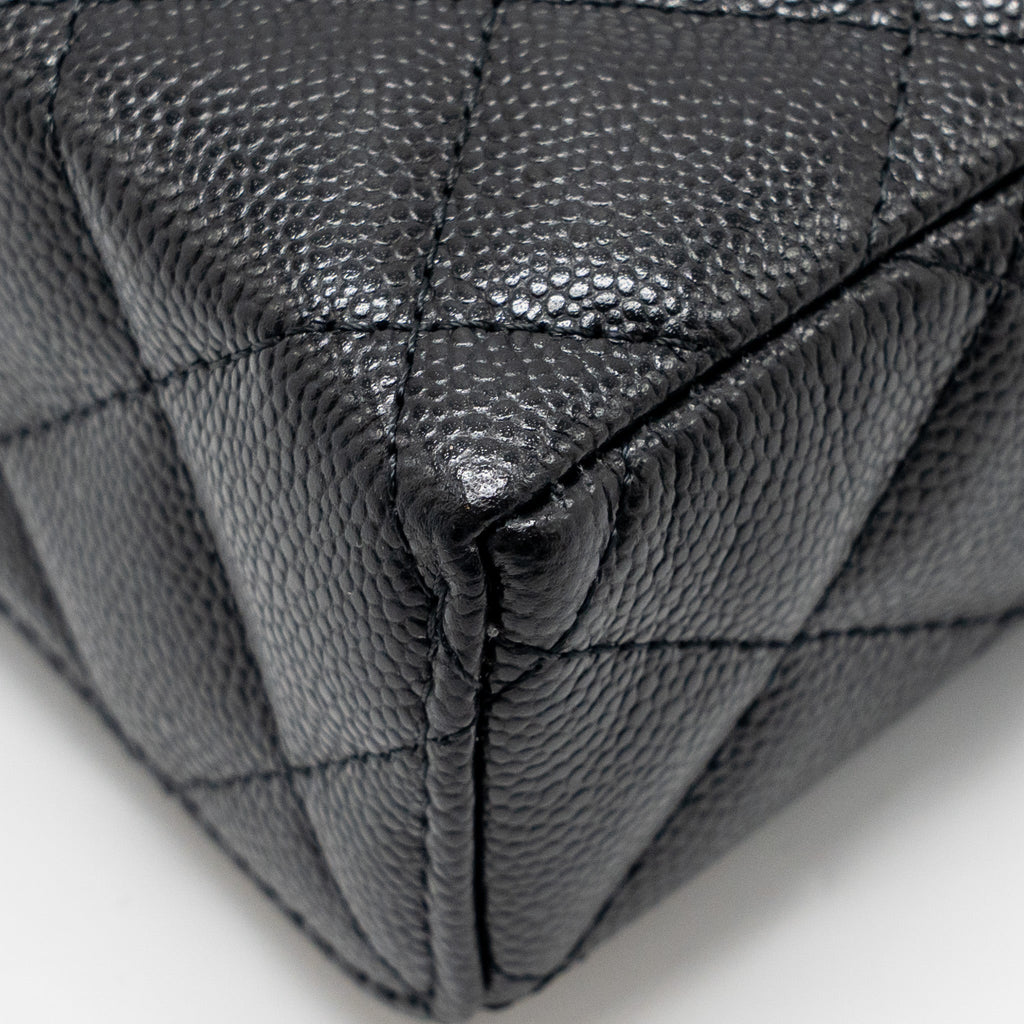 CHANEL 25P CC TOP HANDLE VANITY WITH CHAIN CAVIAR BLACK LGHW (MICROCHIP)
