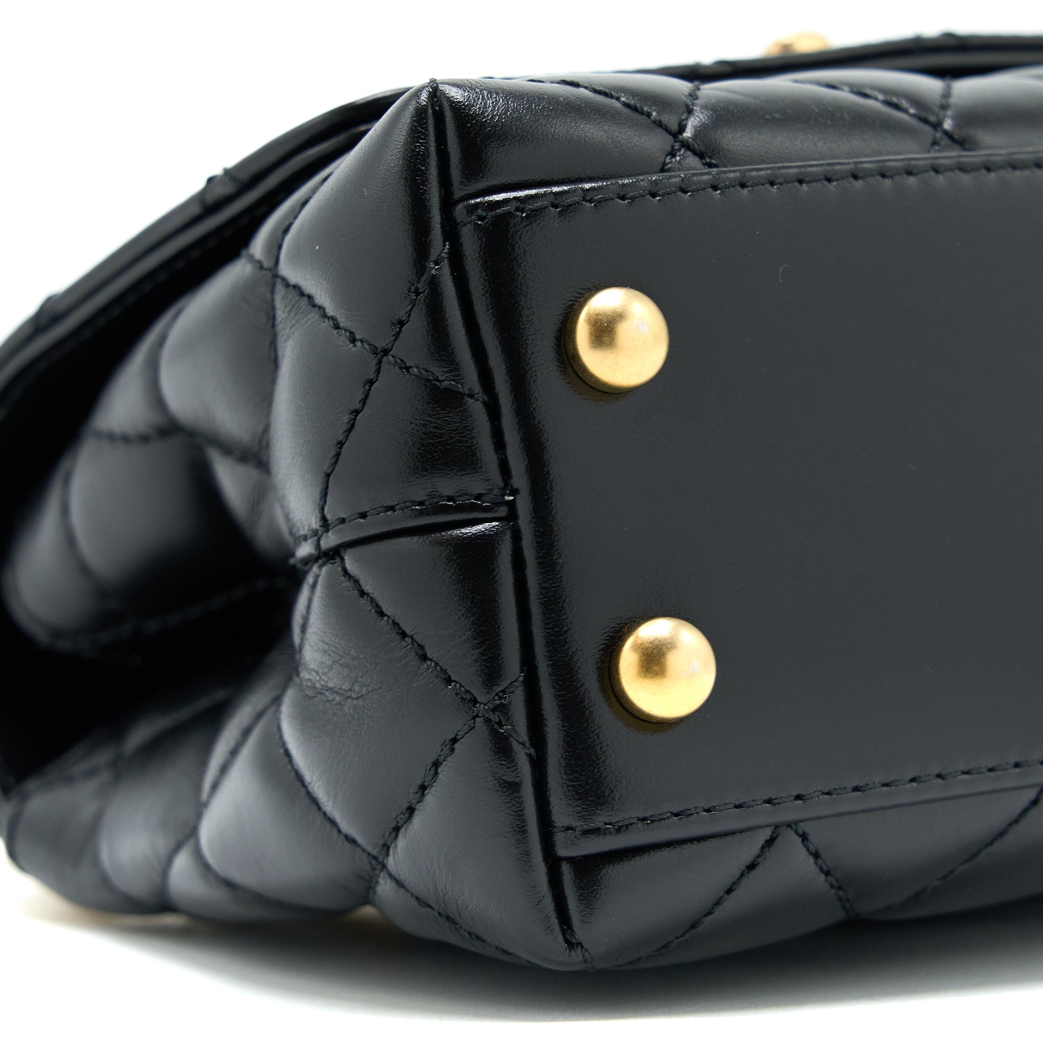 CHANEL 22A MINI COCO HANDLE WITH DETAILED LETTER HANDLE CALFSKIN BLACK BRUSHED GHW (MICROCHIP)