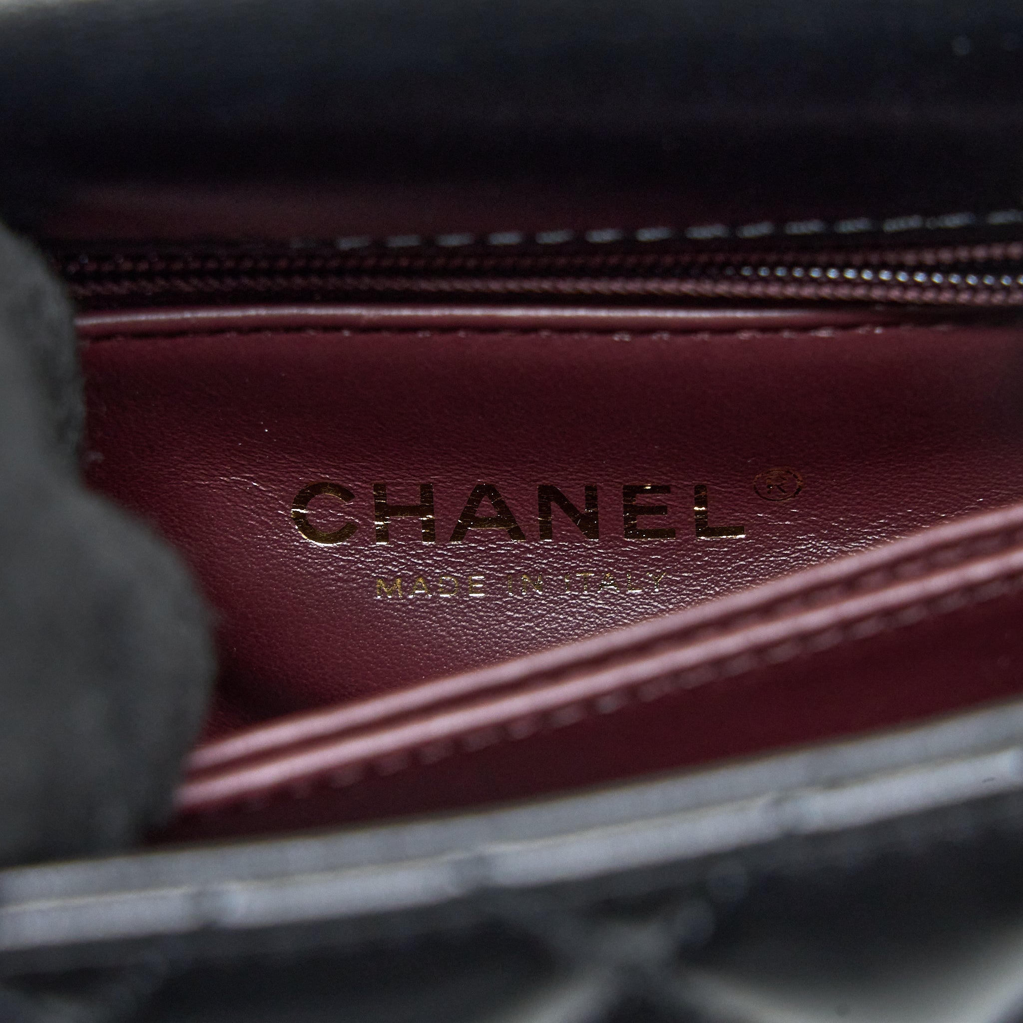 CHANEL 22A MINI COCO HANDLE WITH DETAILED LETTER HANDLE CALFSKIN BLACK BRUSHED GHW (MICROCHIP)