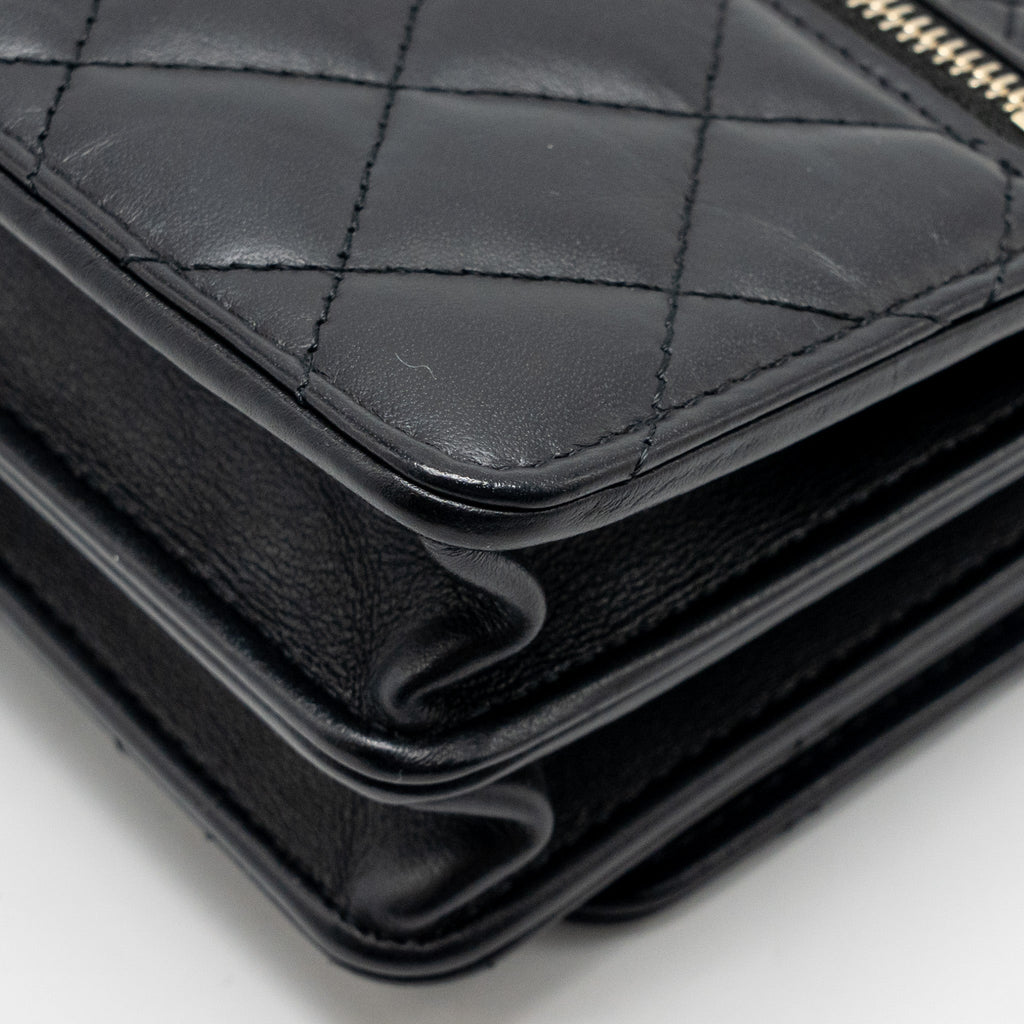 CHANEL MINI 2.55 REISSUE WALLET ON CHAIN AGED CALFSKIN BLACK GHW(MICROCHIP)
