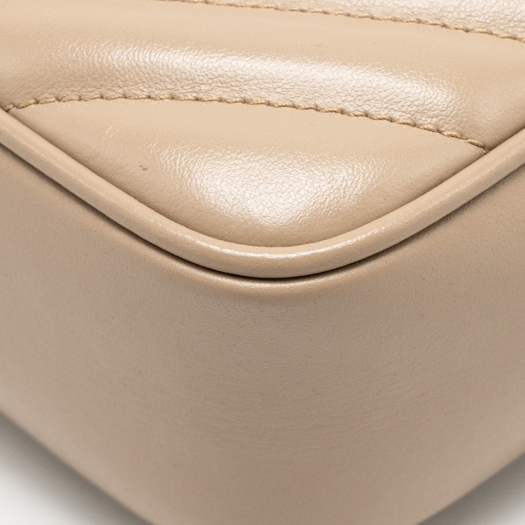 SAINT LAURENT/YSL LOU CAMERA BAG CALFSKIN BEIGE GHW
