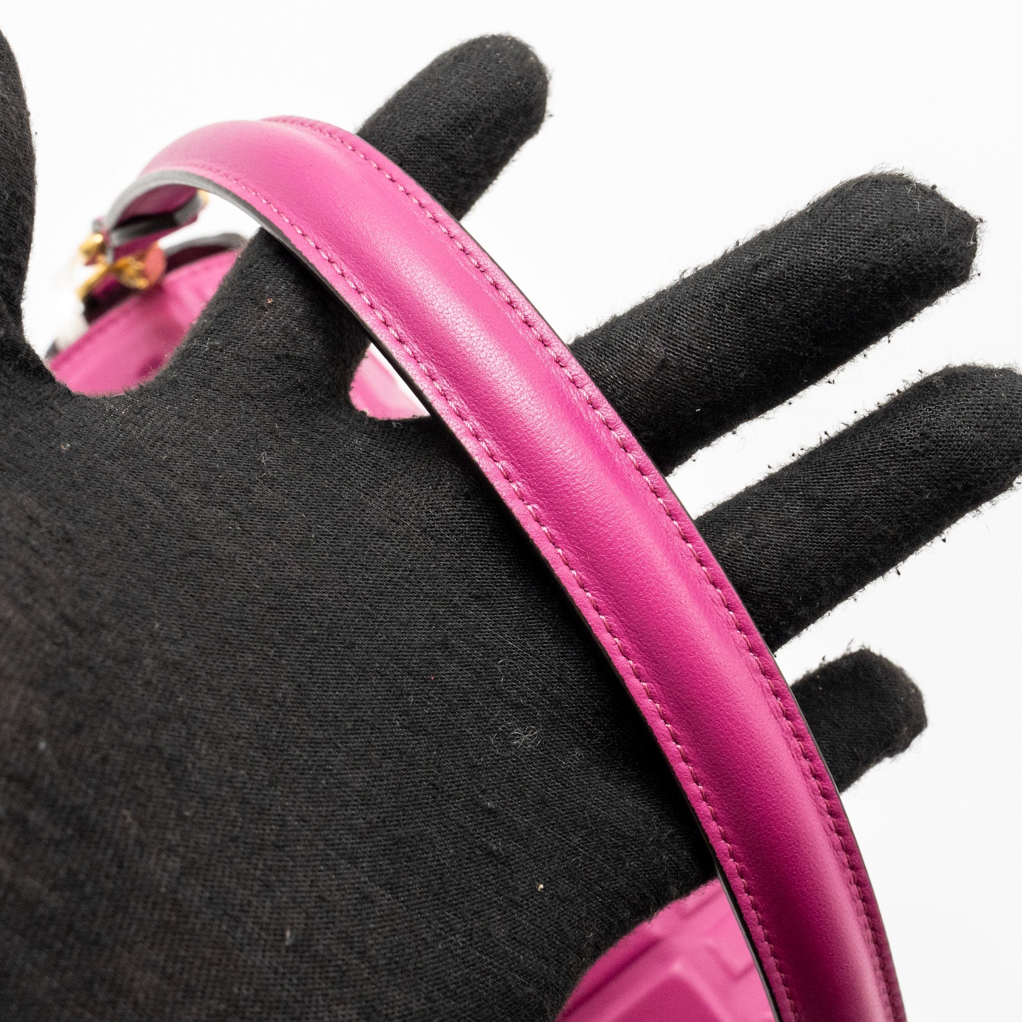 FENDI BAGUETTE BAG FF EMBOSSED NAPPA LEATHER PINK GHW