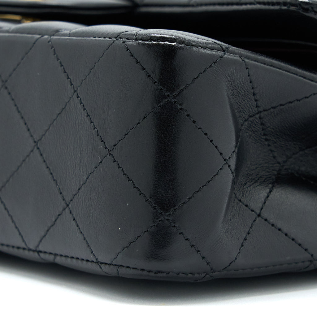 CHANEL MEDIUM CLASSIC DOUBLE FLAP BAG LAMBSKIN BLACK GHW