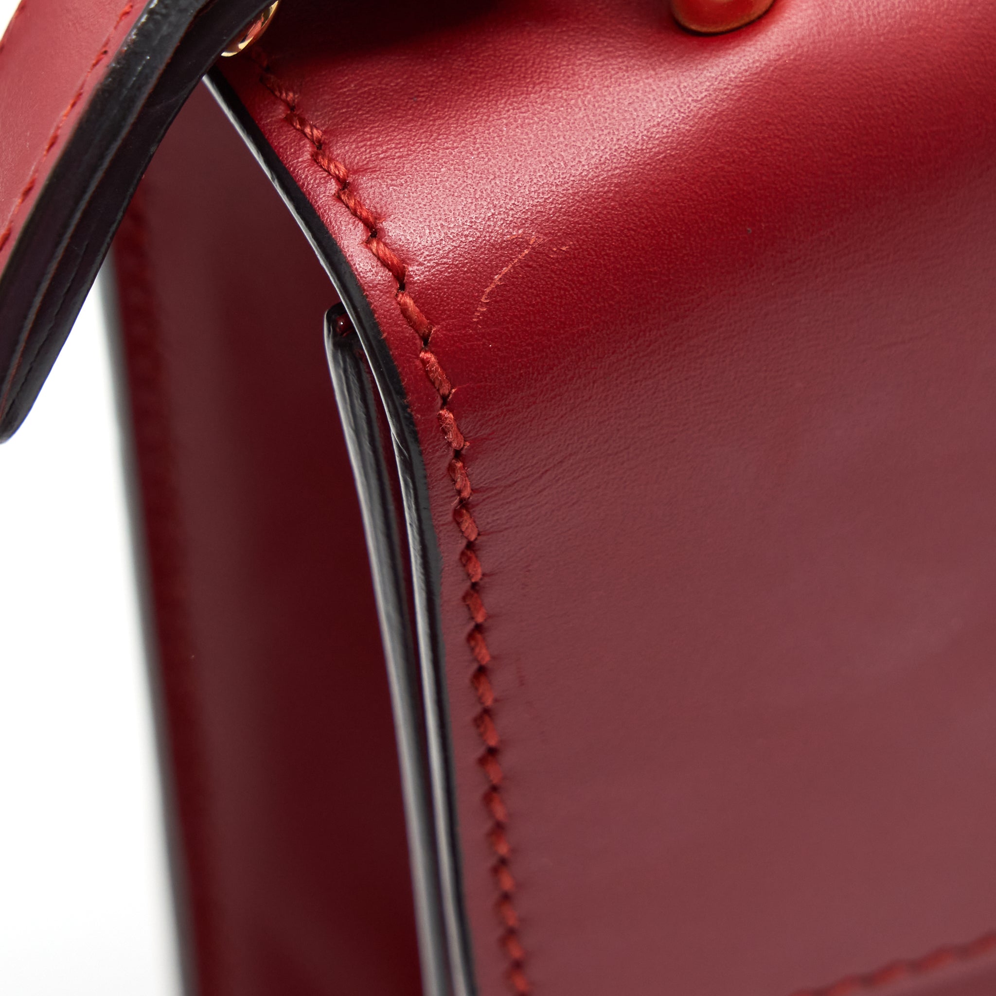 GUCCI SMALL SYLVIE SHOULDER BAG RED GHW