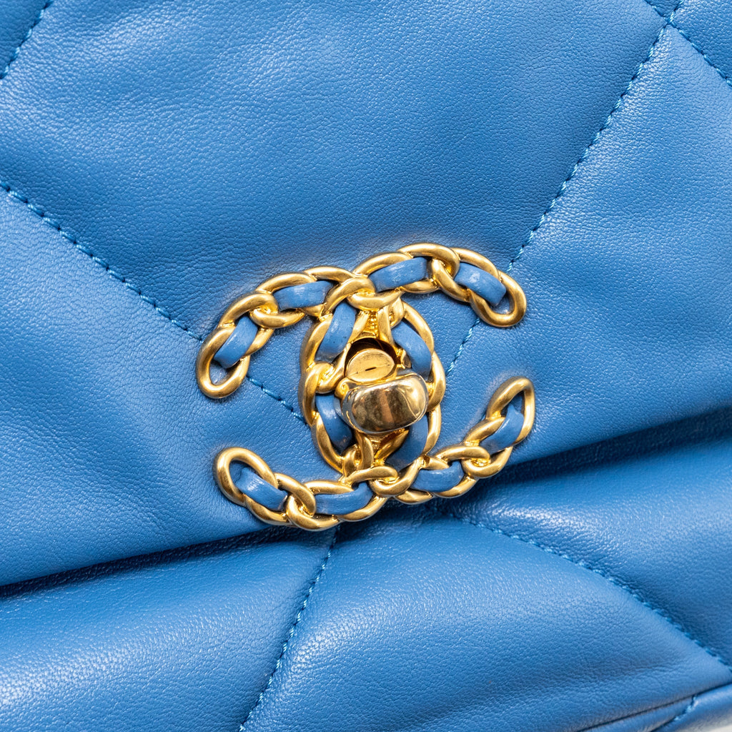 CHANEL SMALL 19 BAG LAMBSKIN BLUE MULTICOLOUR HARDWARE