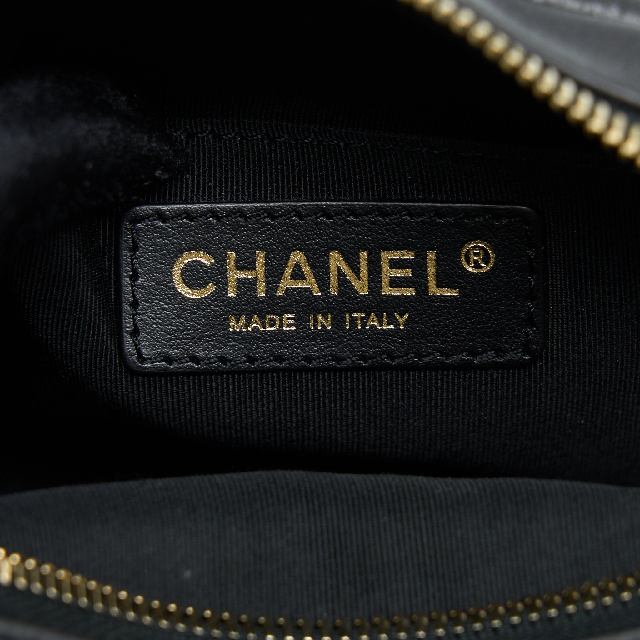 CHANEL CAMERA CASE QUILTED CALFSKIN BLACK GHW