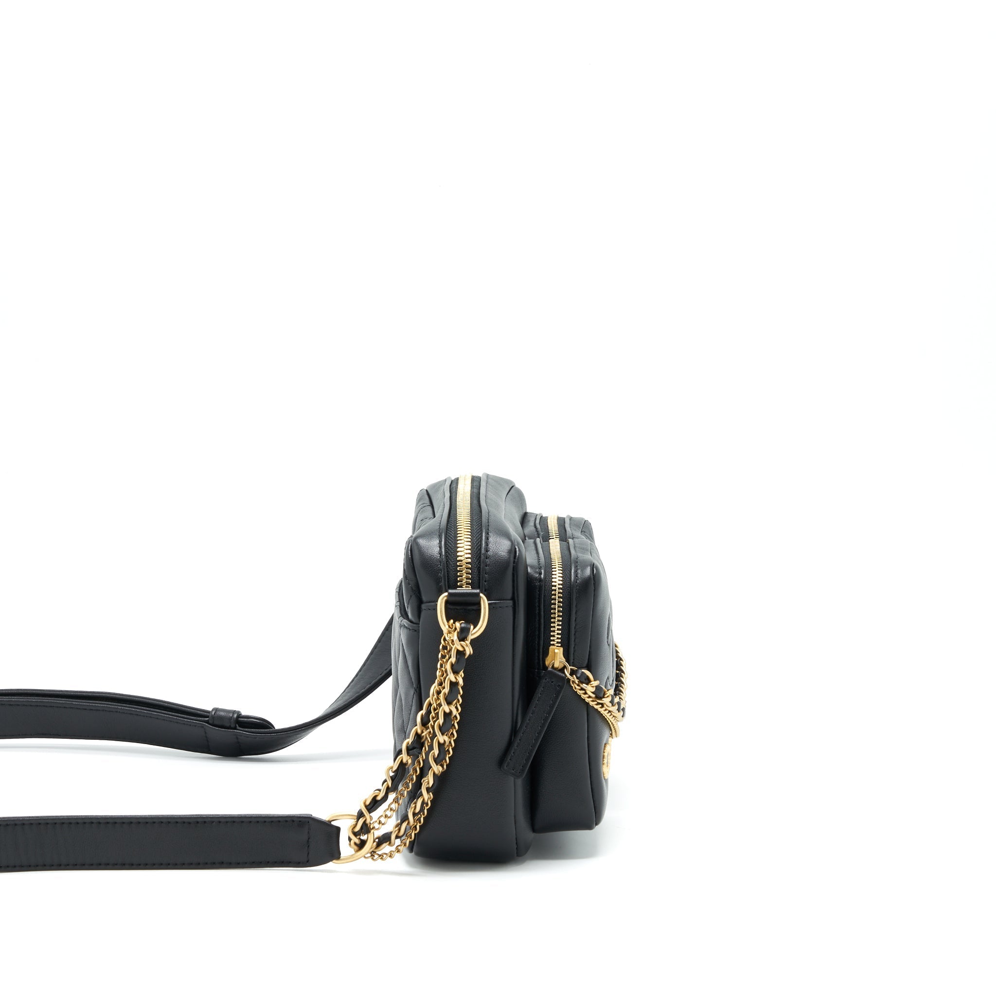 CHANEL 22C CAMERA BAG CALFSKIN BLACK GHW