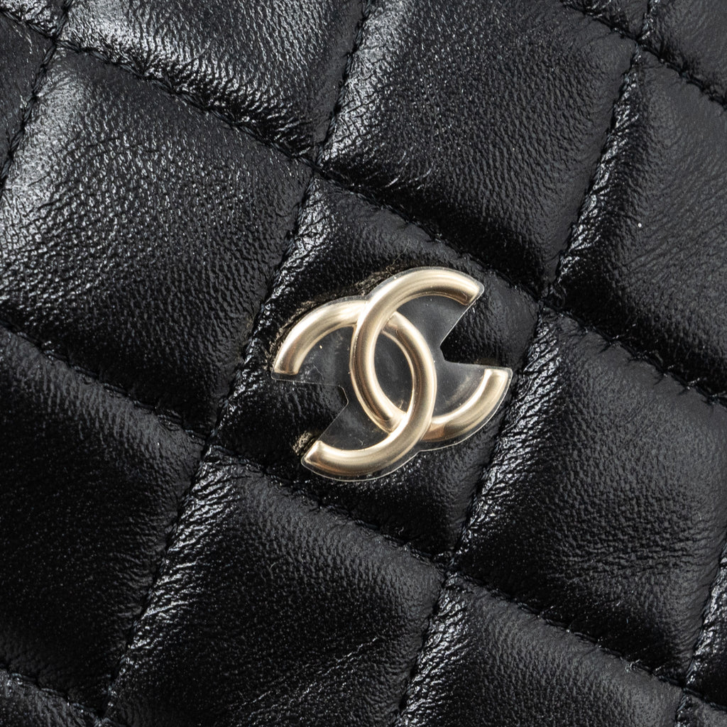 CHANEL 23C ROUND CLUTCH LAMBSKIN BLACK GHW (MICROCHIP)