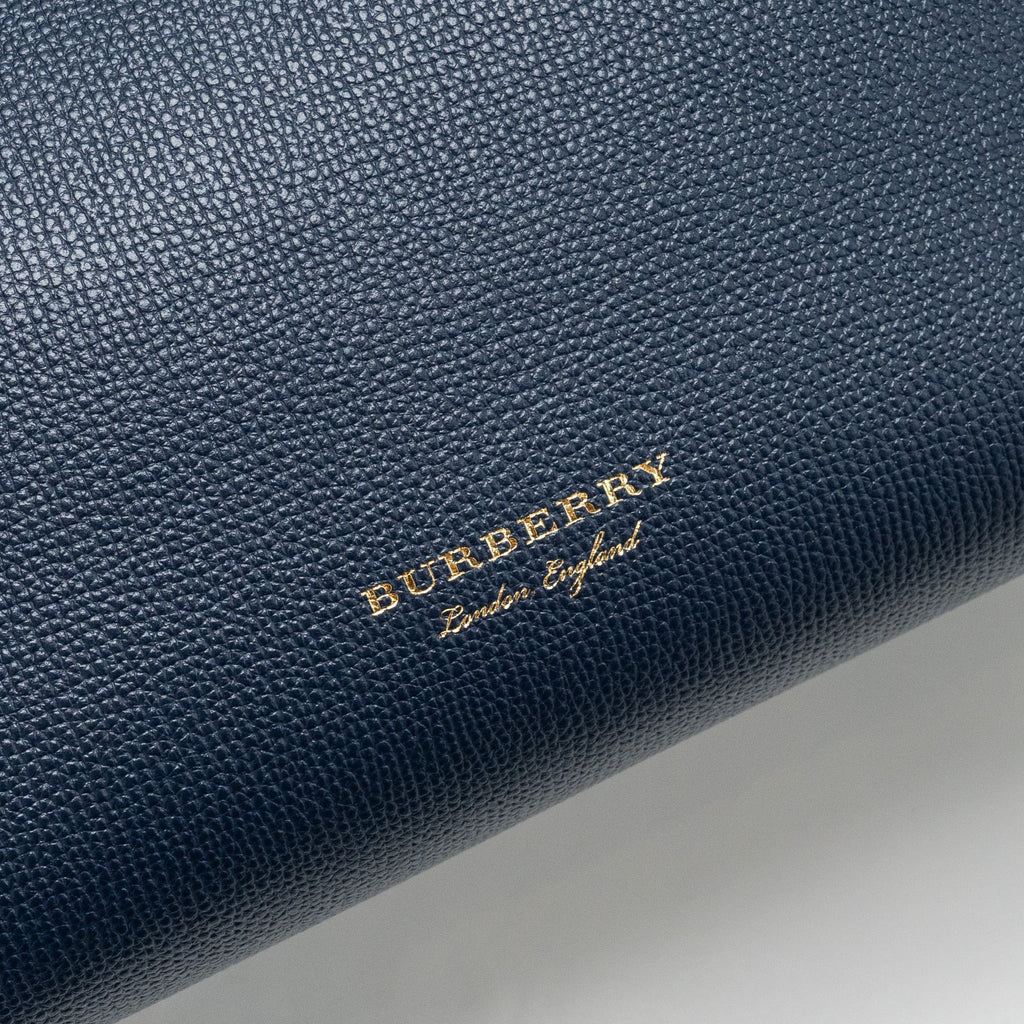 BURBERRY THE LARGE BANNER BAG CALFSKIN DARK BLUE/MULTICOLOUR GHW