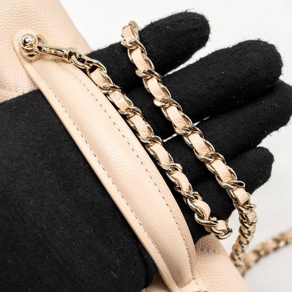 CHANEL 25K CC TOP HANDLE VANITY WITH CHAIN CAVIAR BEIGE LGHW (MICROCHIP)