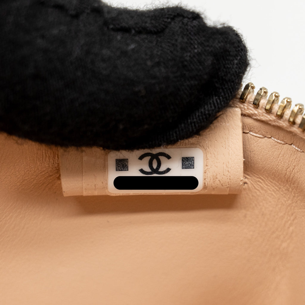 CHANEL 25K CC TOP HANDLE VANITY WITH CHAIN CAVIAR BEIGE LGHW (MICROCHIP)
