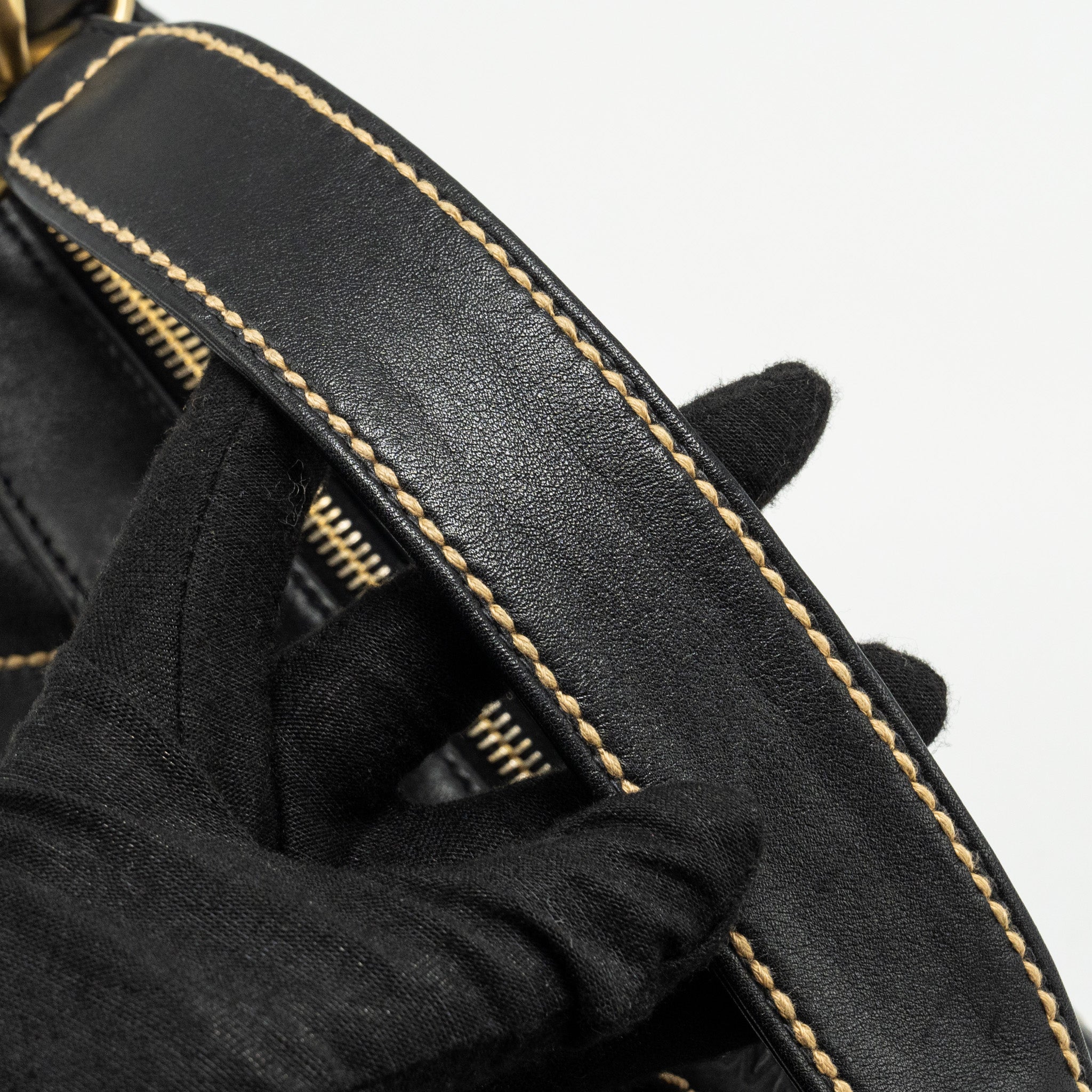 CHANEL VINTAGE QUILTED ZIP SHOULDER BAG CALFSKIN BLACK GHW