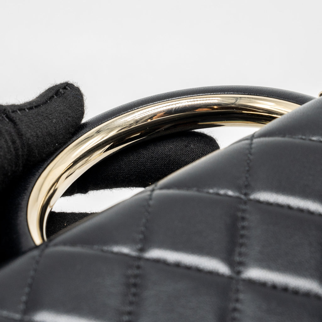 CHANEL LEATHER TOP HANDLE WALLET ON CHAIN LAMBSKIN BLACK LGHW (MICROCHIP)