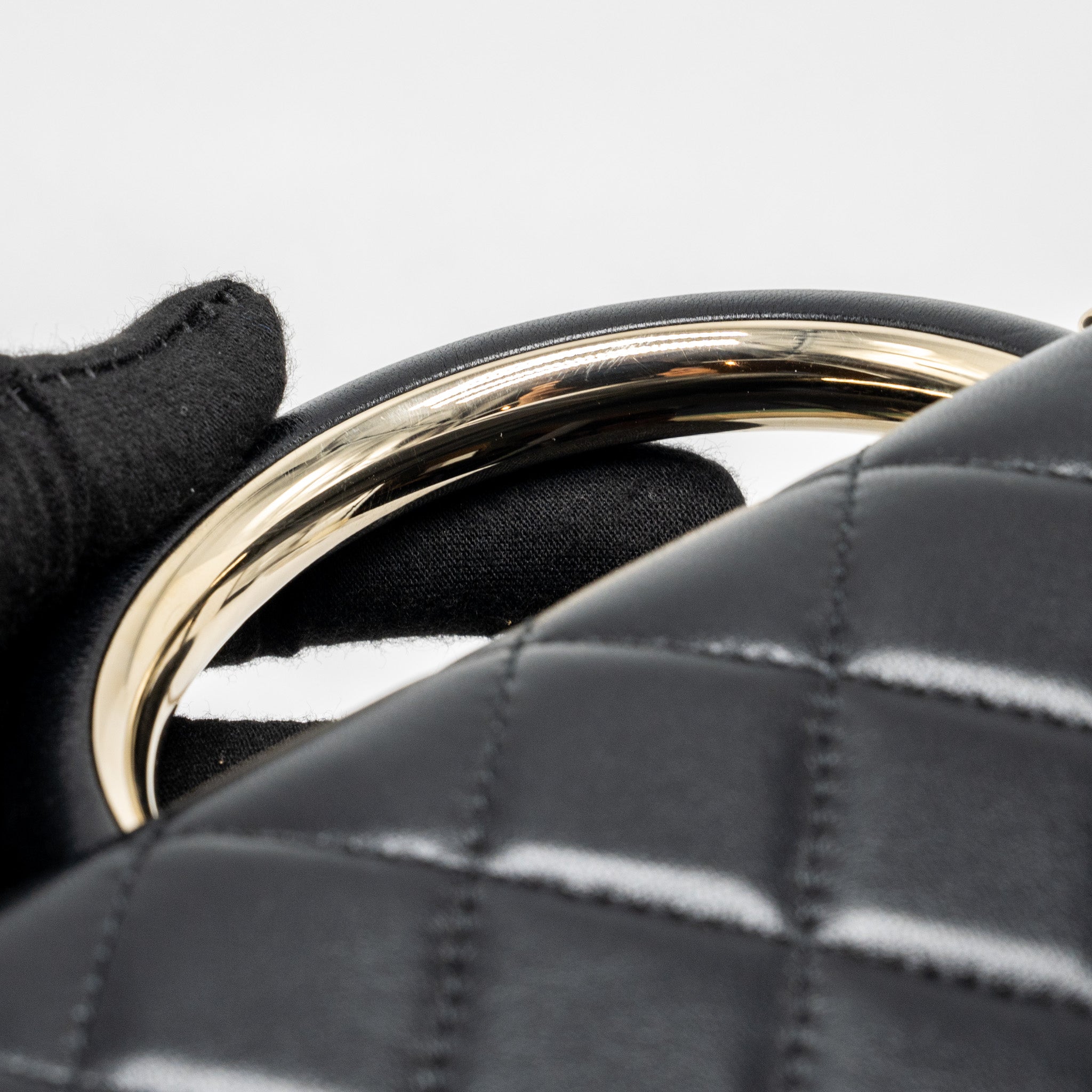 CHANEL LEATHER TOP HANDLE WALLET ON CHAIN LAMBSKIN BLACK LGHW (MICROCHIP)