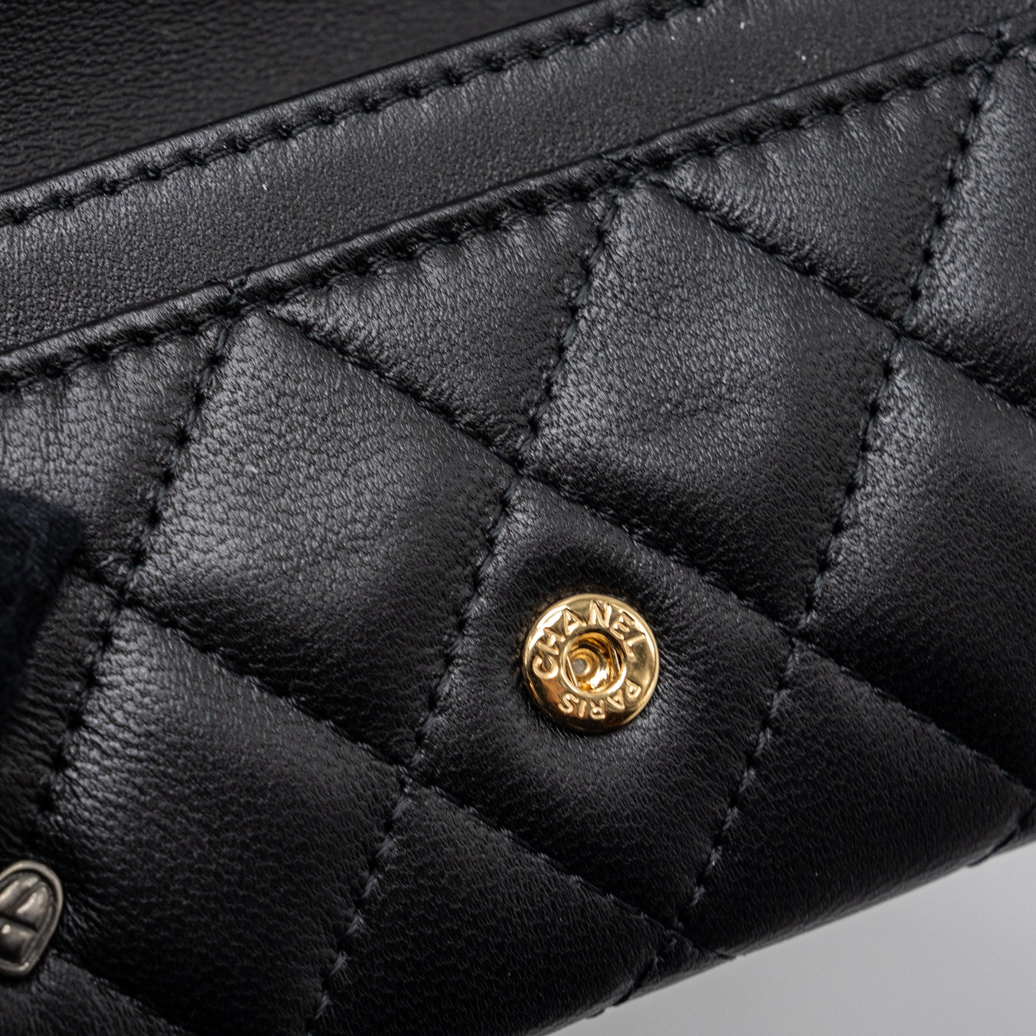 CHANEL 23B FLAP CARD HOLDER LAMBSKIN GHW(MICROCHIP)