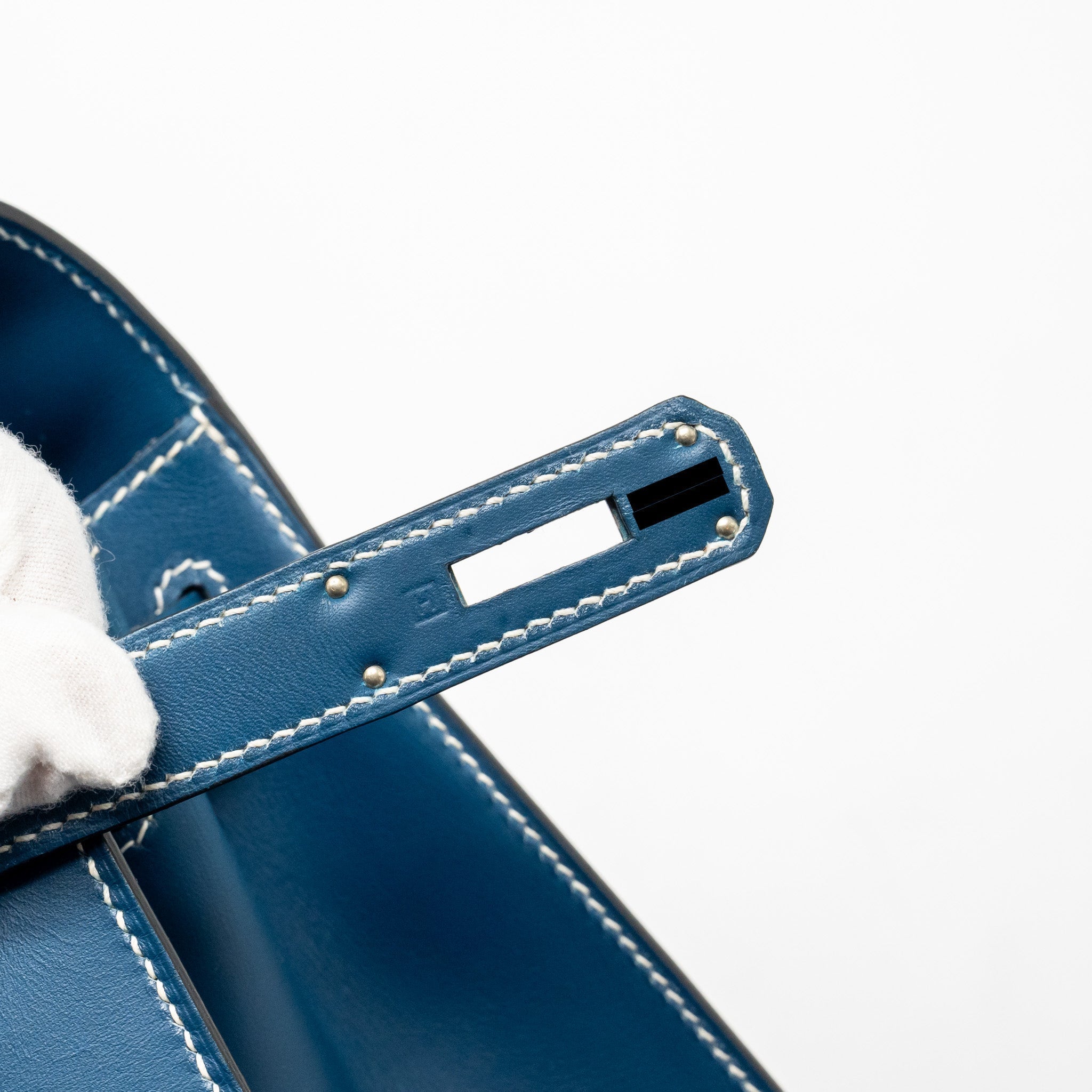 HERMES KELLY 28 CALFSKIN BLUE SHW SQUARE H