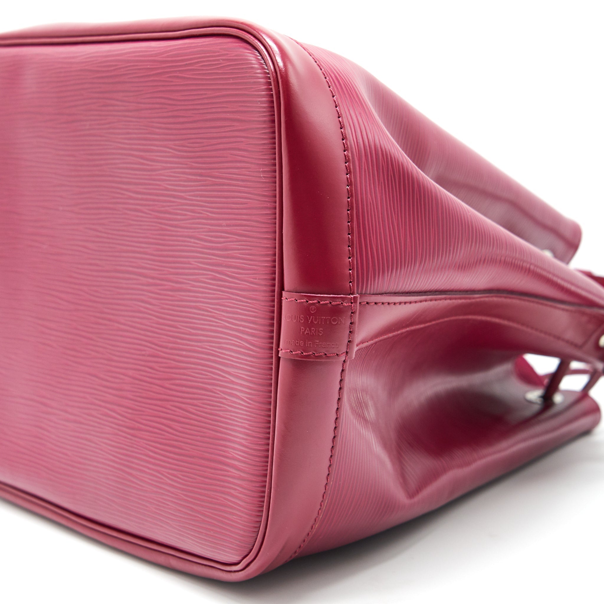 LOUIS VUITTON PETIT NOE EPI FUCHSI