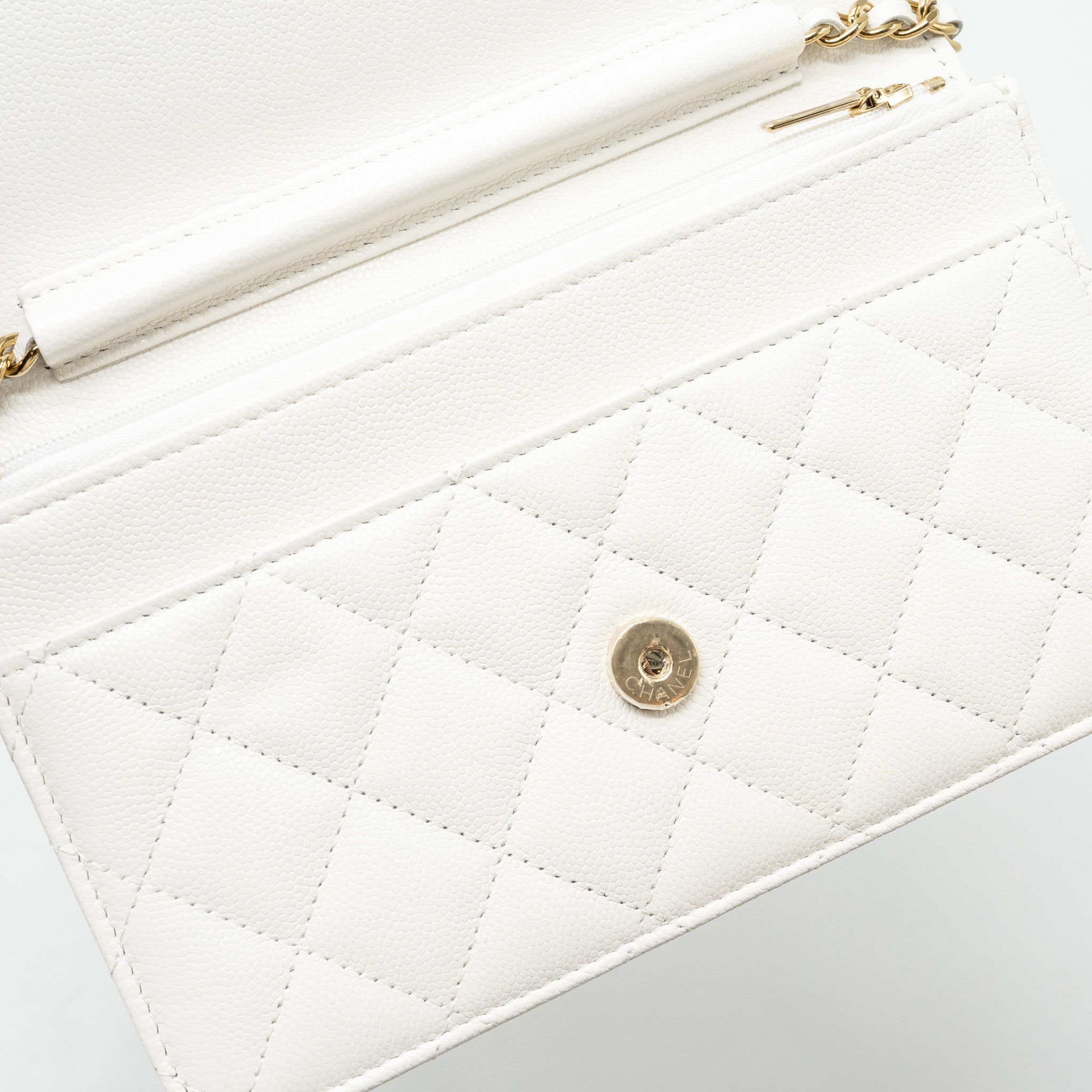 CHANEL DETAIL CRYSTAL CC LOGO WALLET ON CHAIN CAVIAR WHITE LGHW(MICROCHIP)