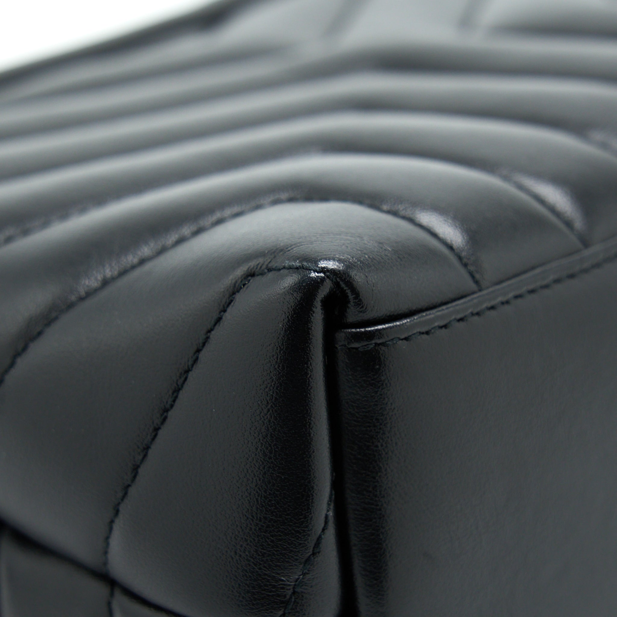 SAINT LAURENT/ YSL LOULOU BAG BLACK WITH BLACK HARDWARE
