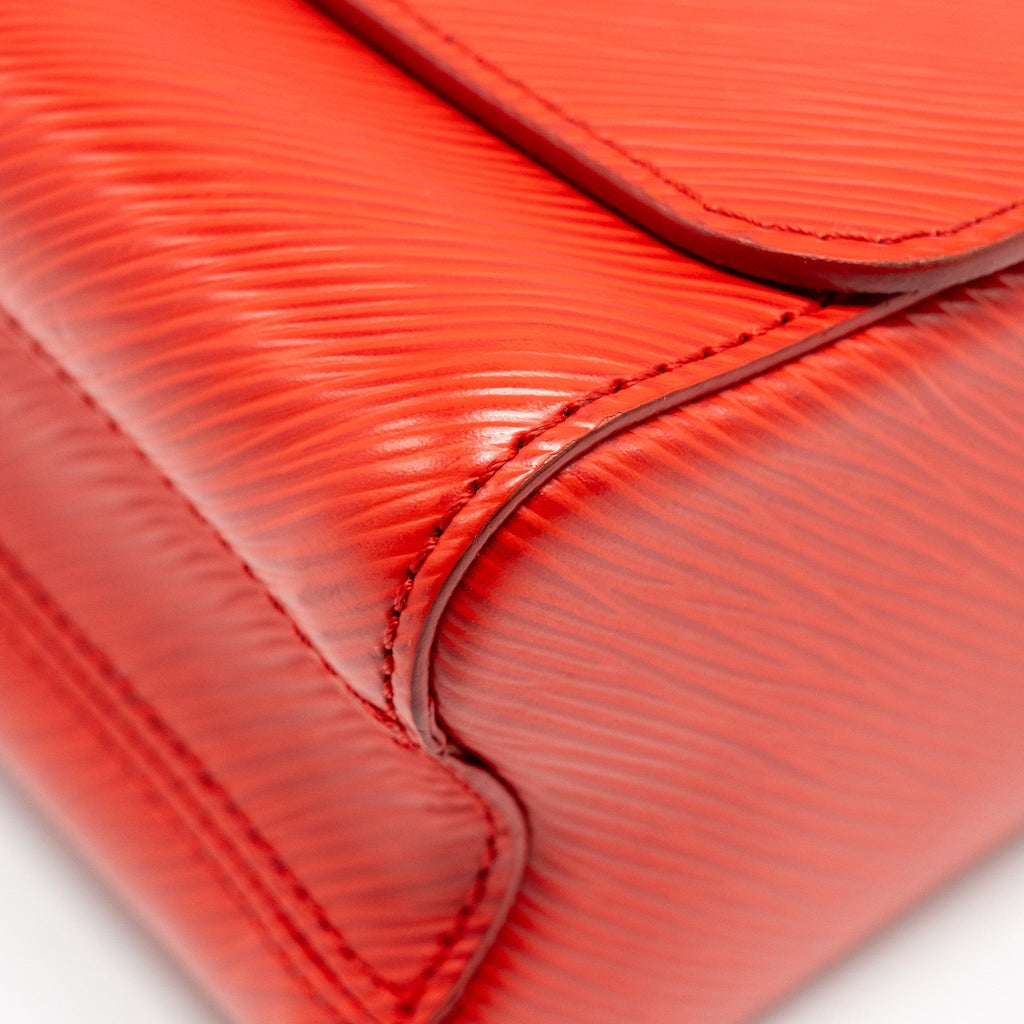 LOUIS VUITTON TWIST MM EPI RED SHW