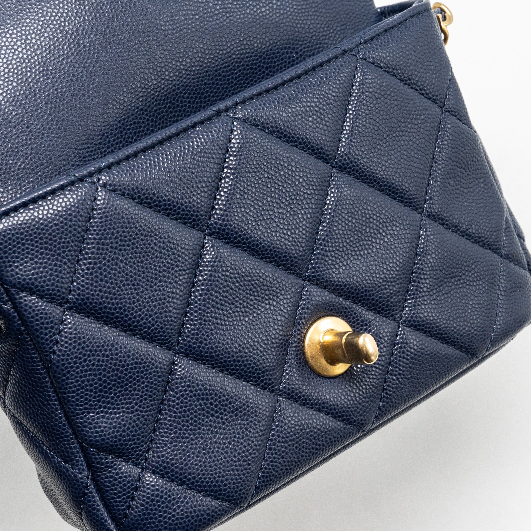 CHANEL 22A BUTTON ON CHAIN MINI SQUARE FLAP BAG CAVIAR NAVY GHW (MICROCHIP)