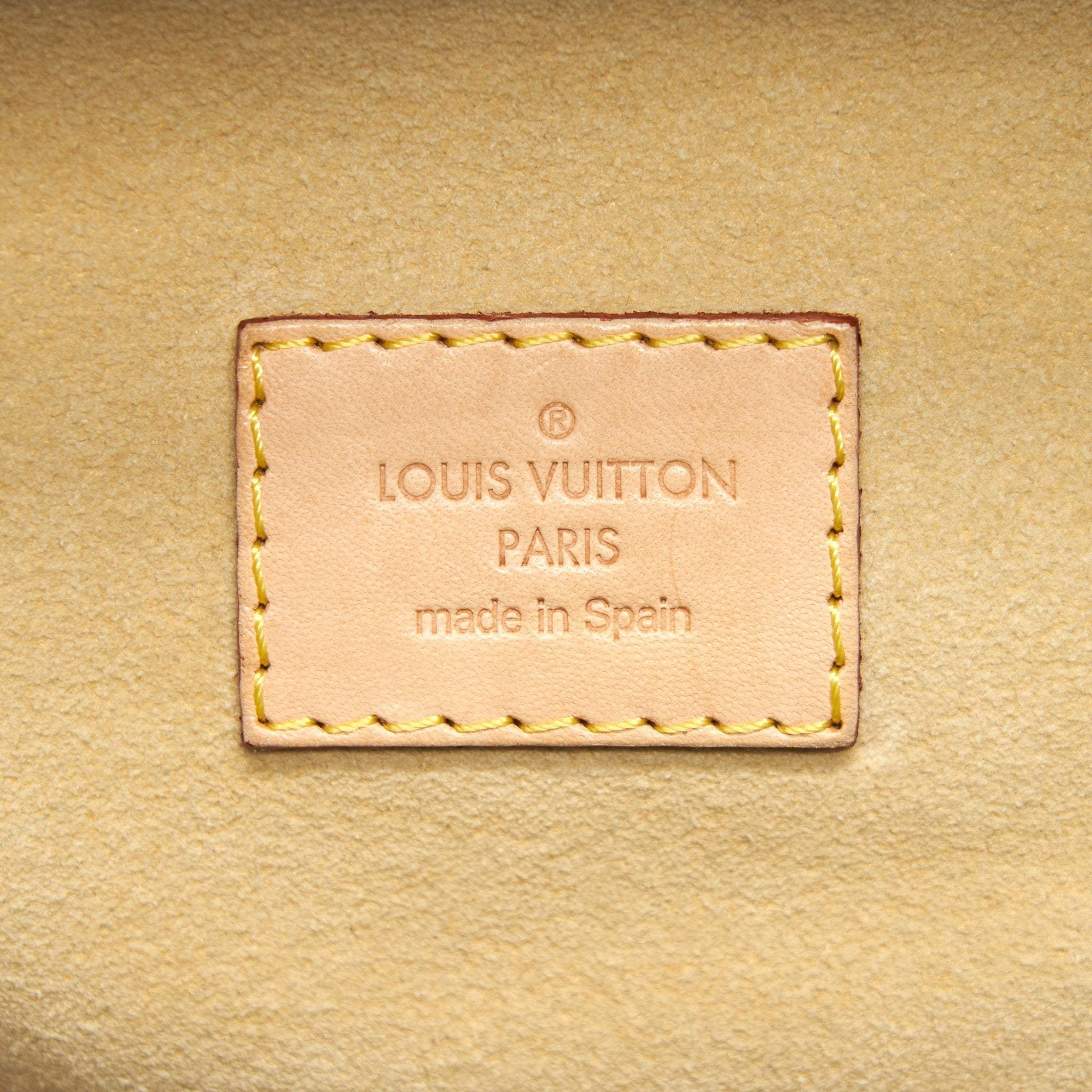 LOUIS VUITTON ARTSY MM MONOGRAM CANVAS