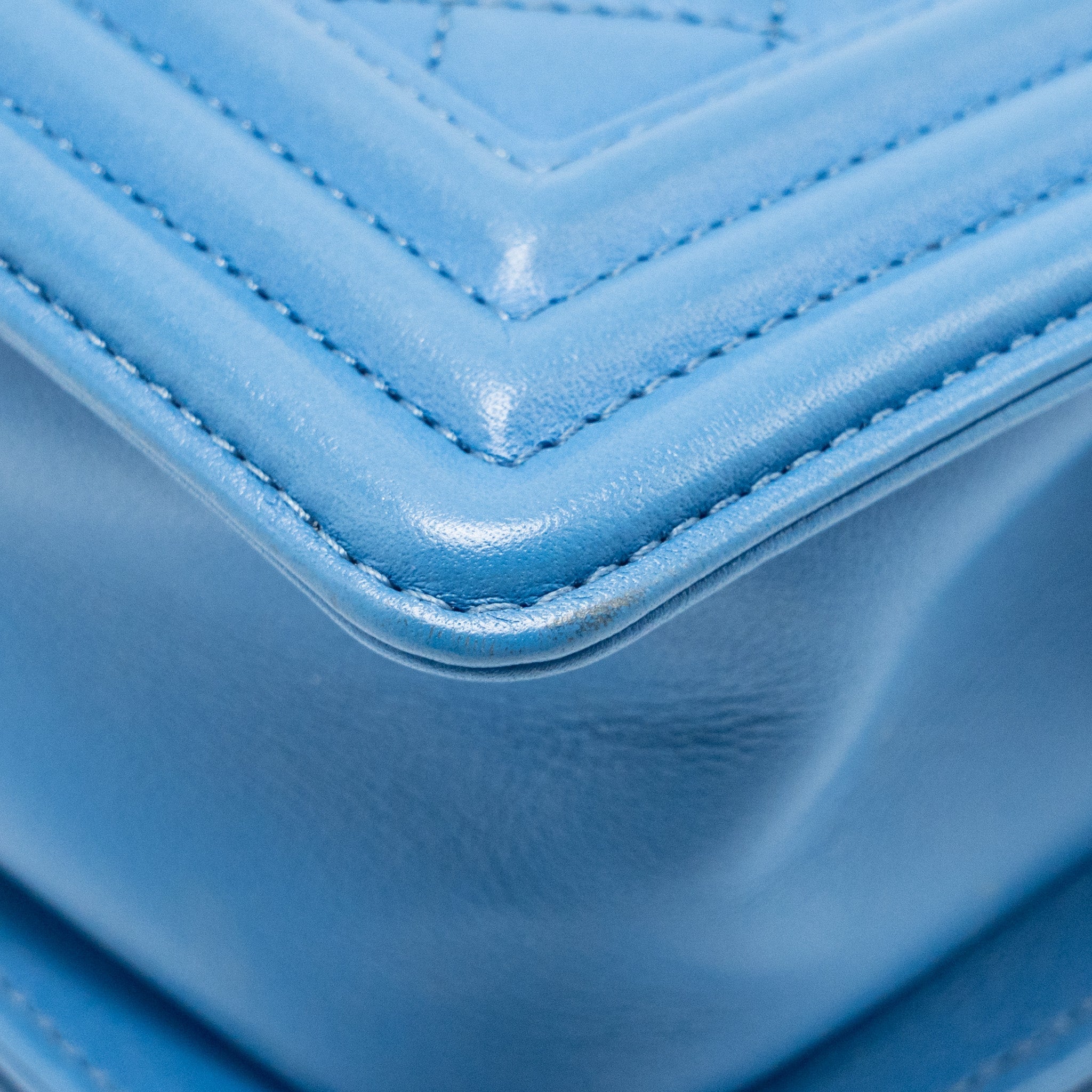 CHANEL SMALL BOY BAG CALFSKIN BLUE SHW