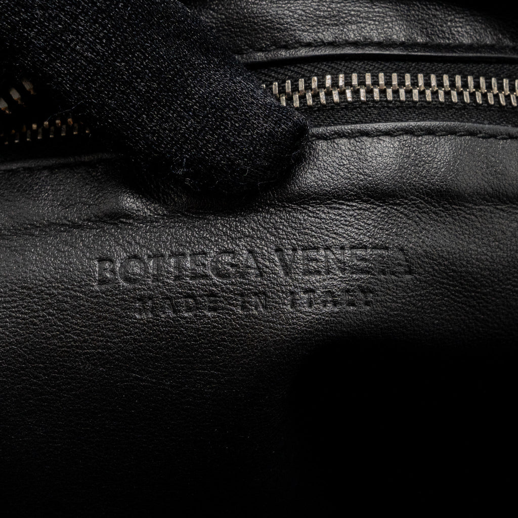 BOTTEGA VENETA SMALL JODIE LAMBSKIN BLACK SHW