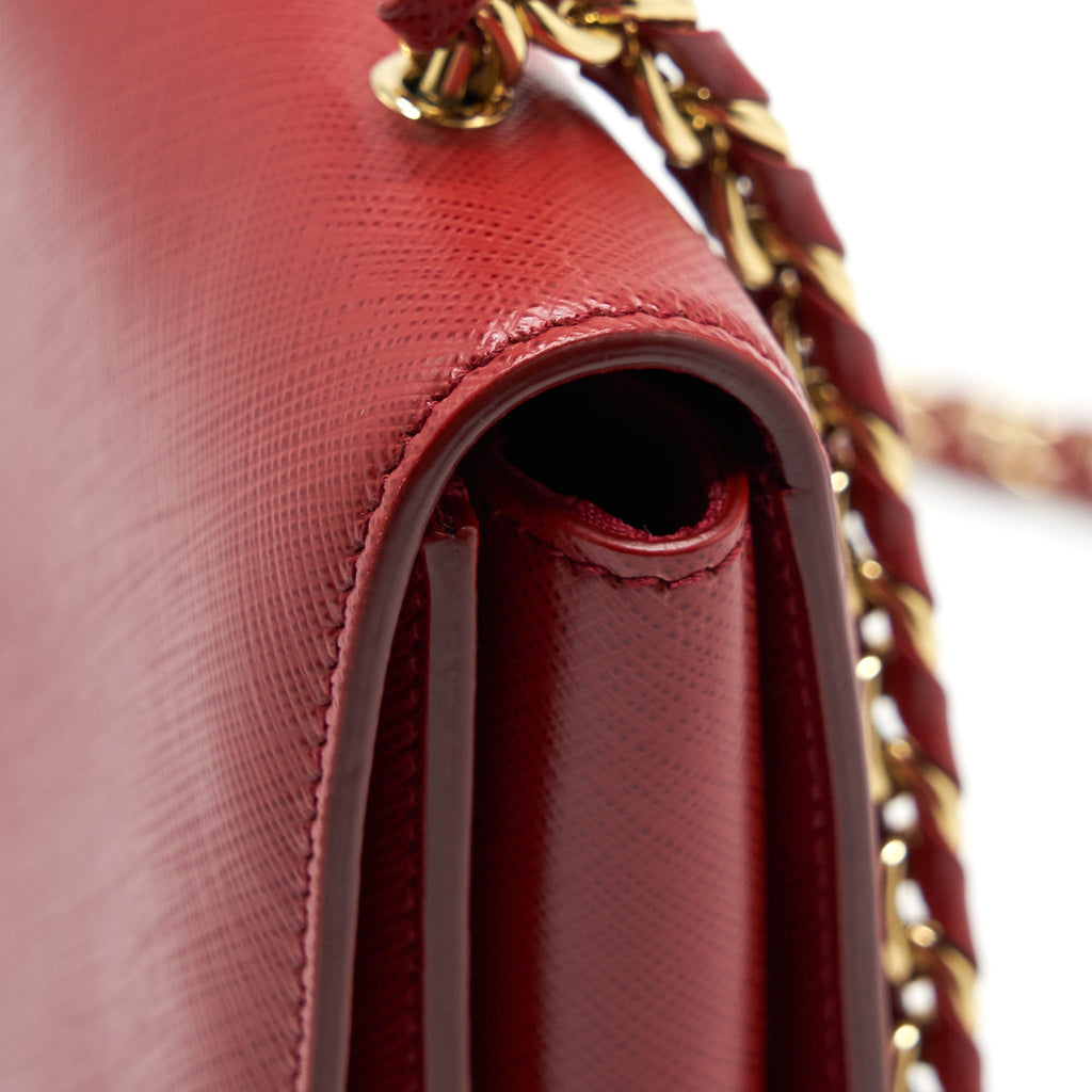 SALVATORE FERRAGAMO GINNY SAFFIANO SHOULDER BAG CALFSKIN RED GHW