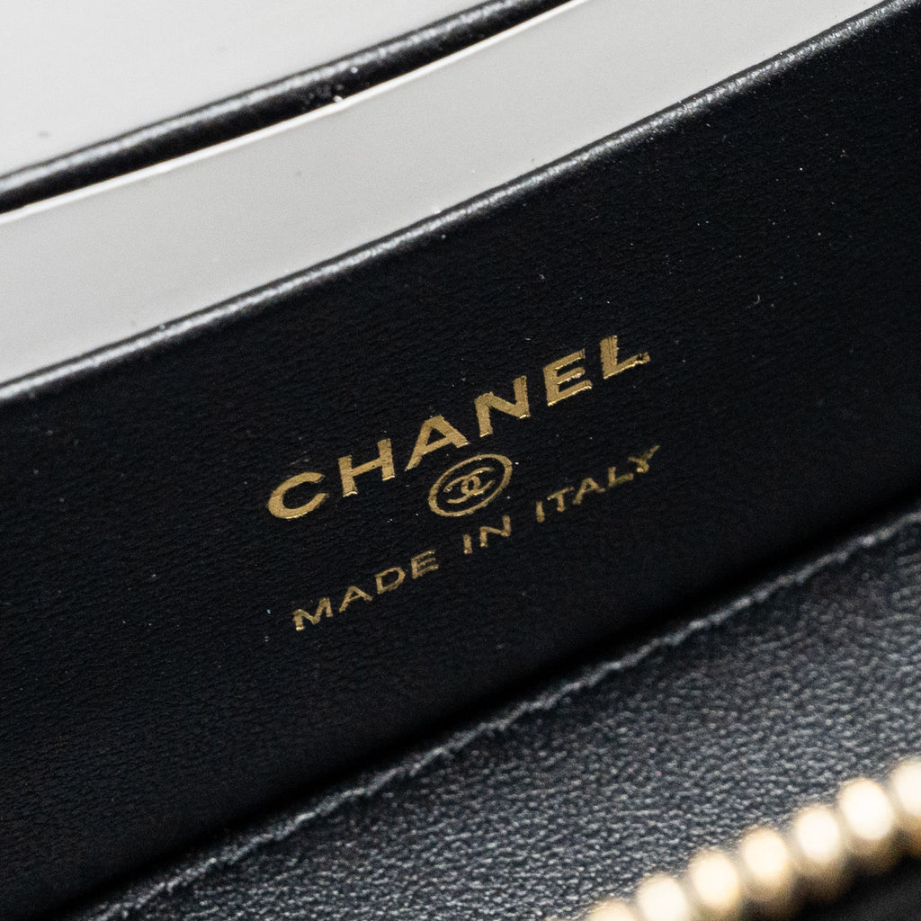 CHANEL 22K GOLD PILLAR ADJUSTABLE CHAIN LONG VANITY LAMBSKIN BLACK GHW (MICROCHIP)