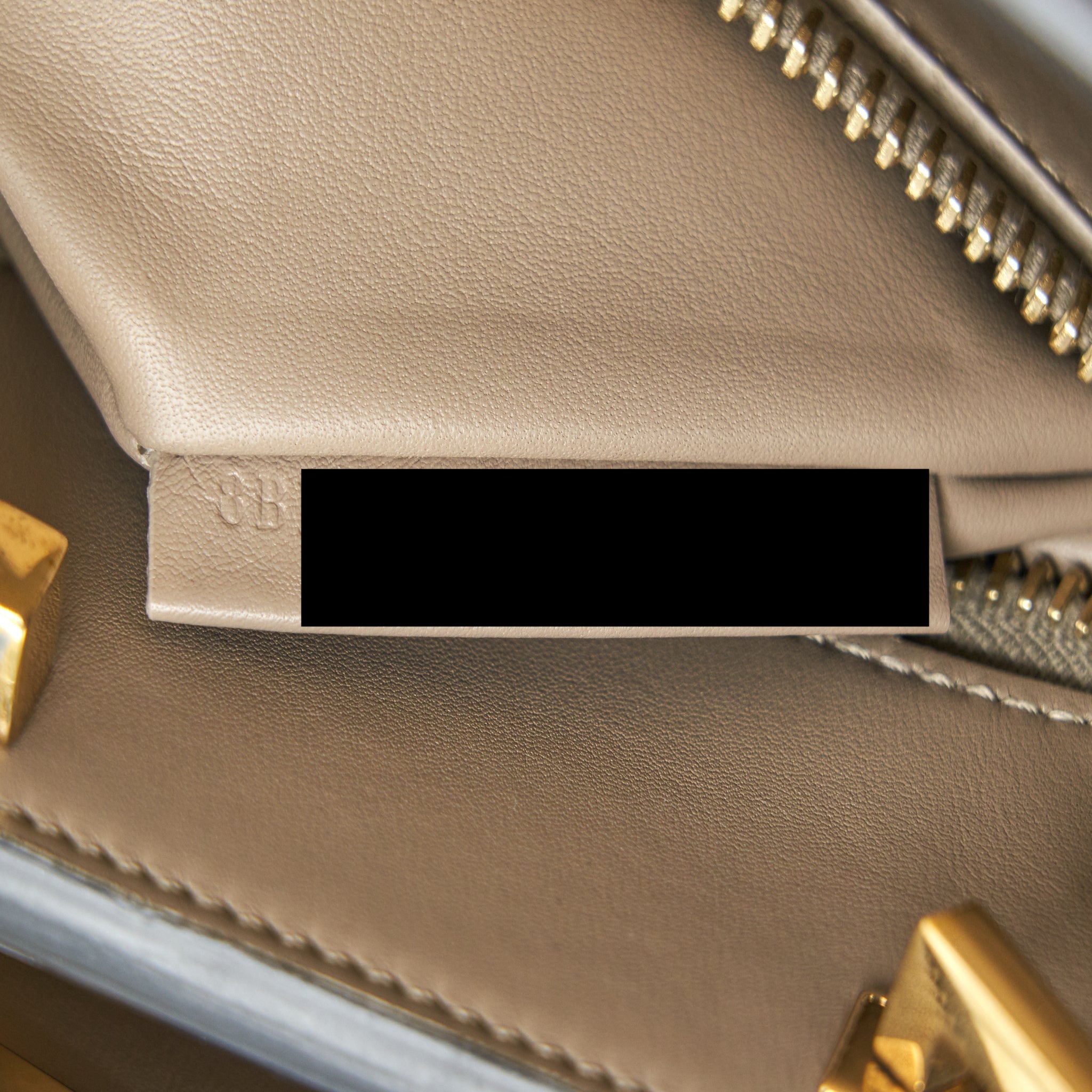 FENDI PEEKABOO BAG BLACK GHW