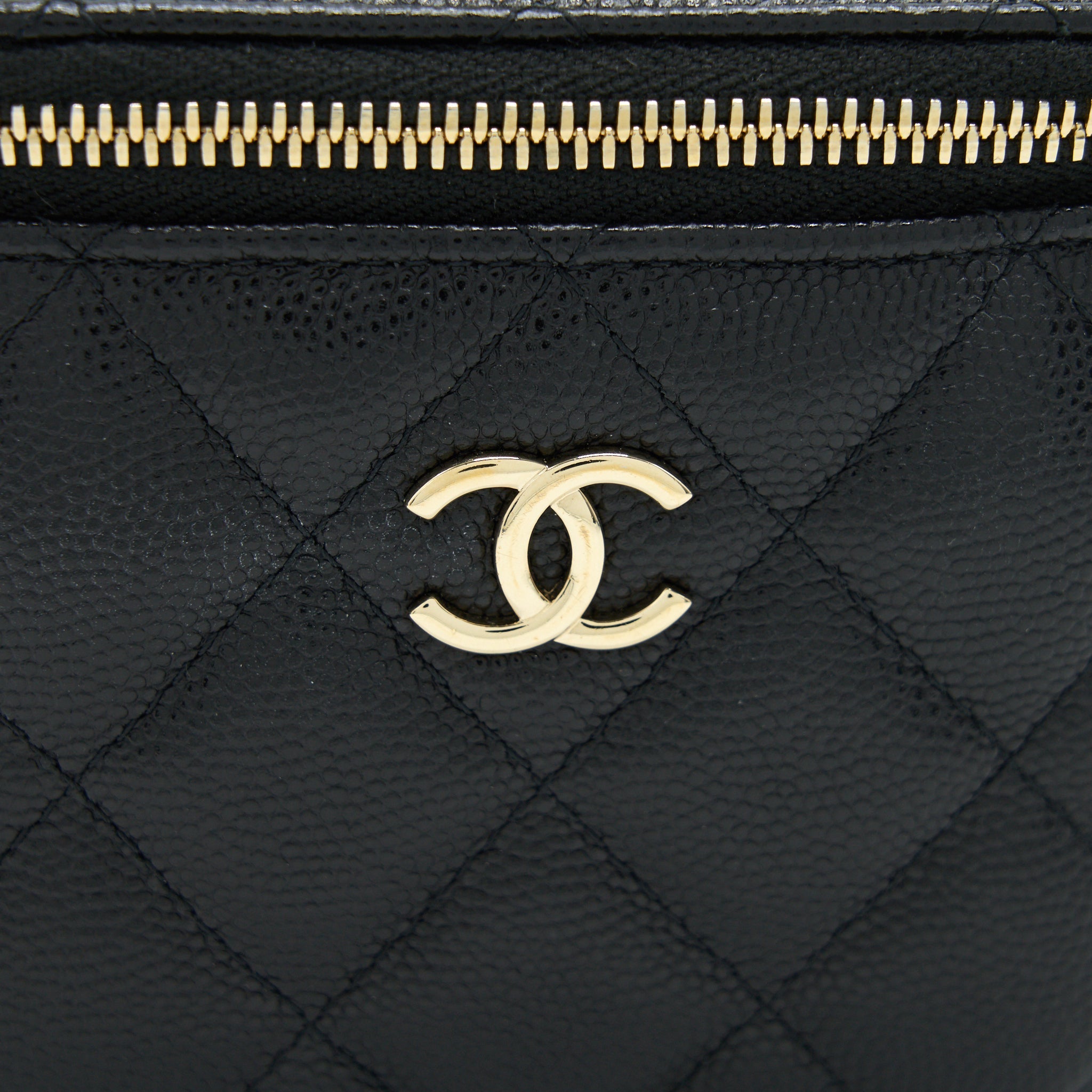 CHANEL SMALL VANITY CLUTCH WITH CHAIN WITH CC PEARL CAVIAR BLACK LGHW