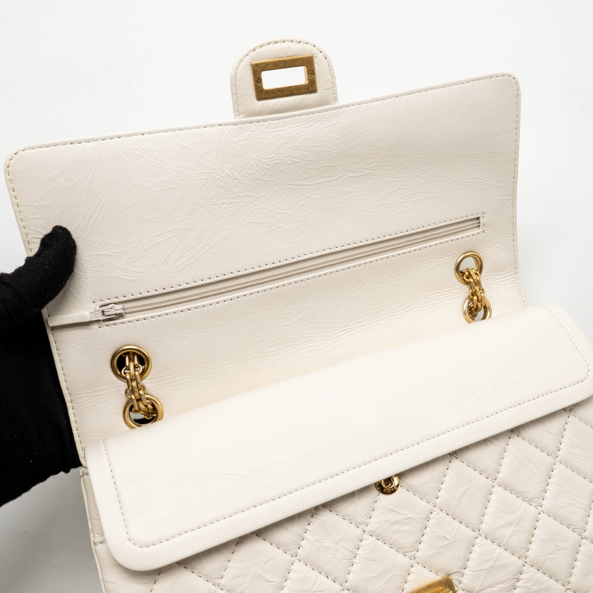 CHANEL 2.55 226 REISSUE DOUBLE FLAP BAG AGED CALFSKIN WHITE GHW