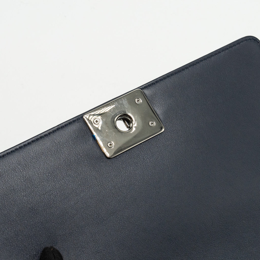 CHANEL MEDIUM BOY BAG CALFSKIN NAVY SHW