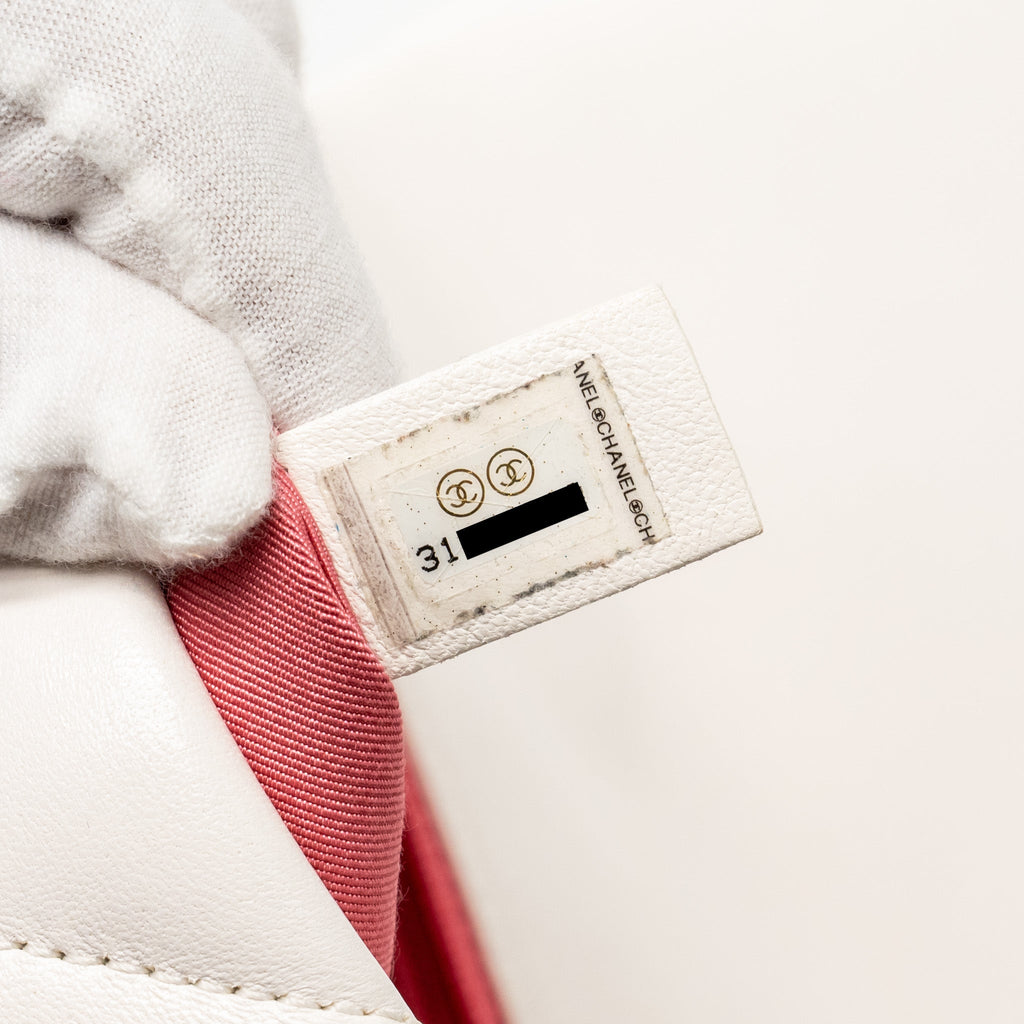 CHANEL SMALL 19 BAG LAMBSKIN WHITE MULTICOLOR HARDWARE