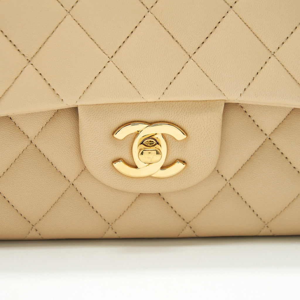 CHANEL MEDIUM CLASSIC DOUBLE FLAP LAMBSKIN BEIGE WITH GHW
