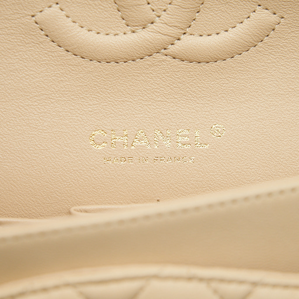 CHANEL MEDIUM CLASSIC DOUBLE FLAP LAMBSKIN BEIGE WITH GHW