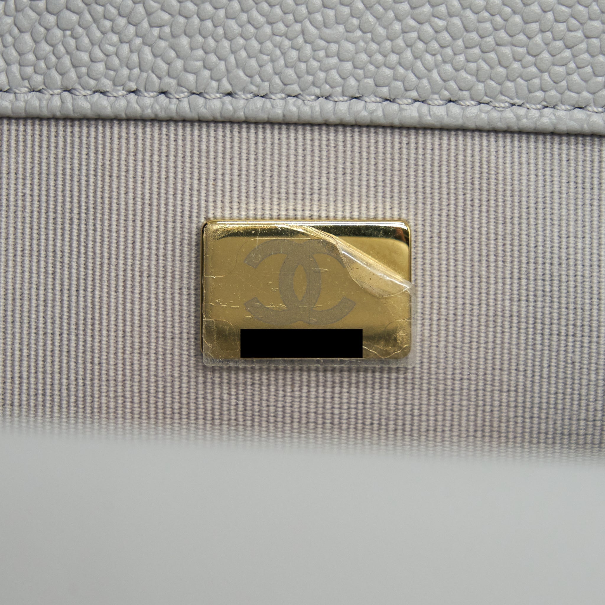 CHANEL MEDIUM BOY BAG CAVIAR LIGHT GREY SHW (MICROCHIP)