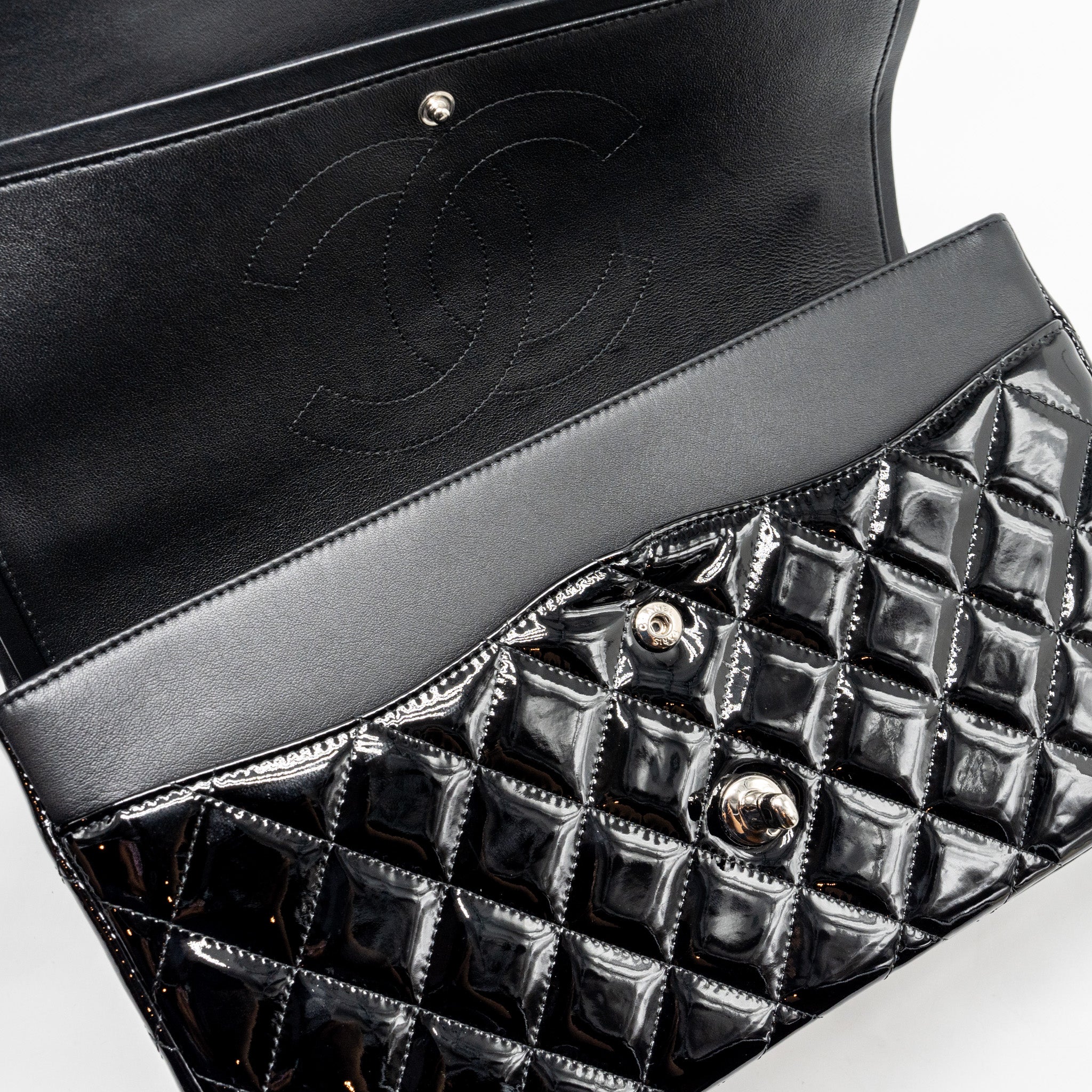 CHANEL JUMBO CLASSIC DOUBLE FLAP BAG PATENT BLACK SHW