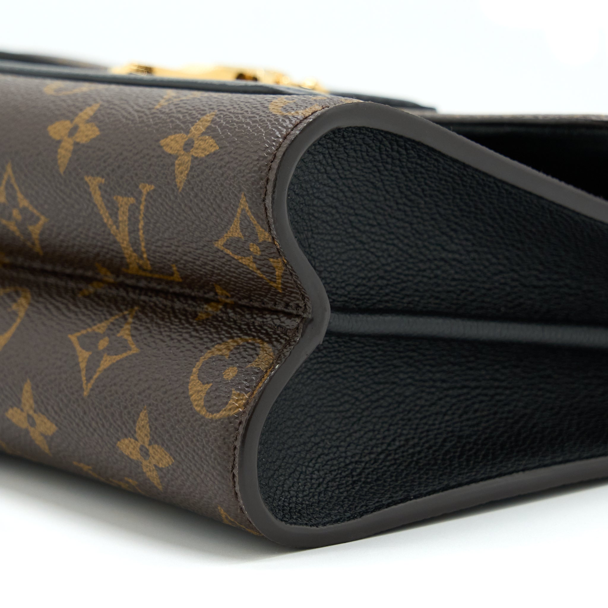 LOUIS VUITTON VICTOIRE M41730 BAG MONOGRAM CANVAS GHW