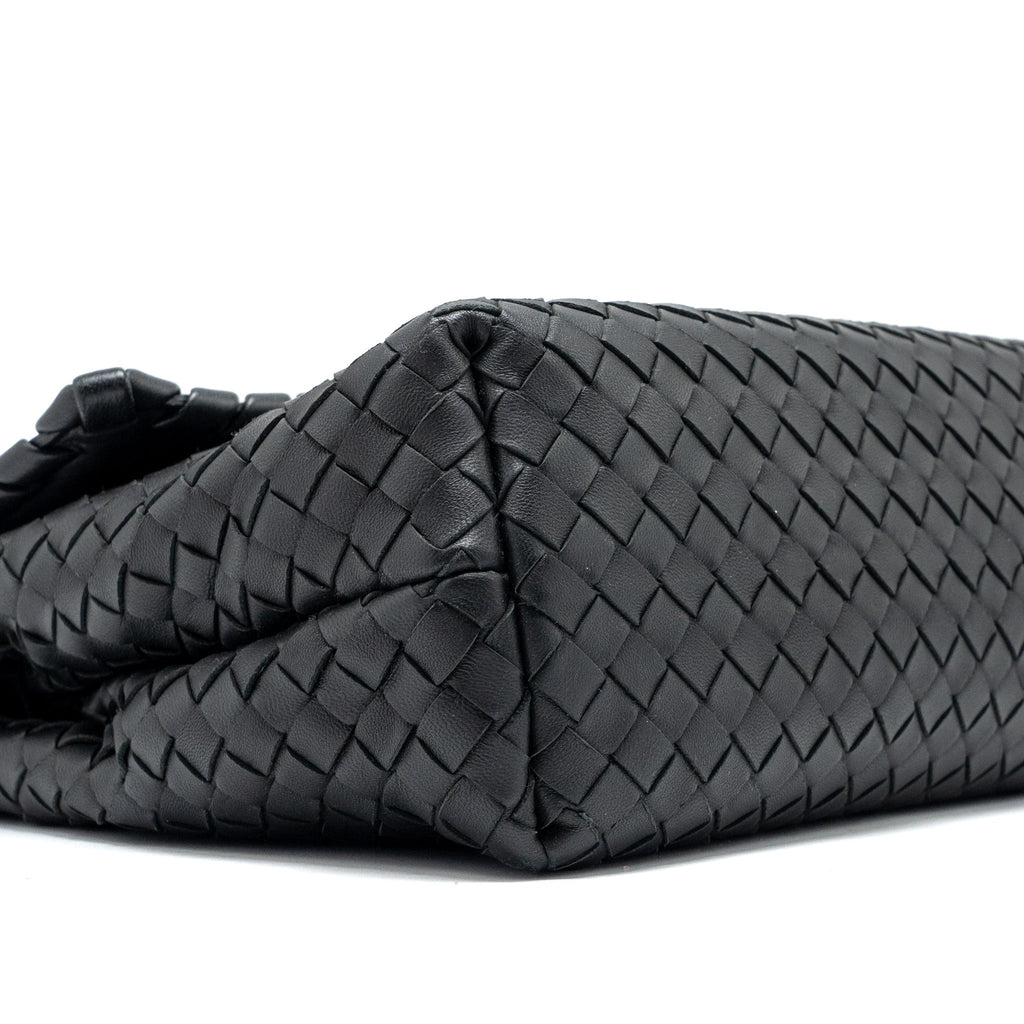 BOTTEGA VENETA SINGLE CHAIN FLAP BAG LEATHER BLACK WITH BLACK HARDWARE