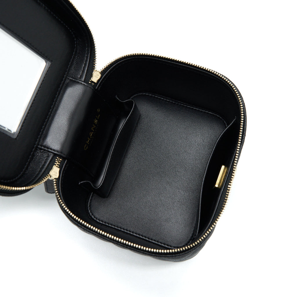 CHANEL 22S TOP HANDLE VANITY CAVIAR BLACK LGHW(MICROCHIP)