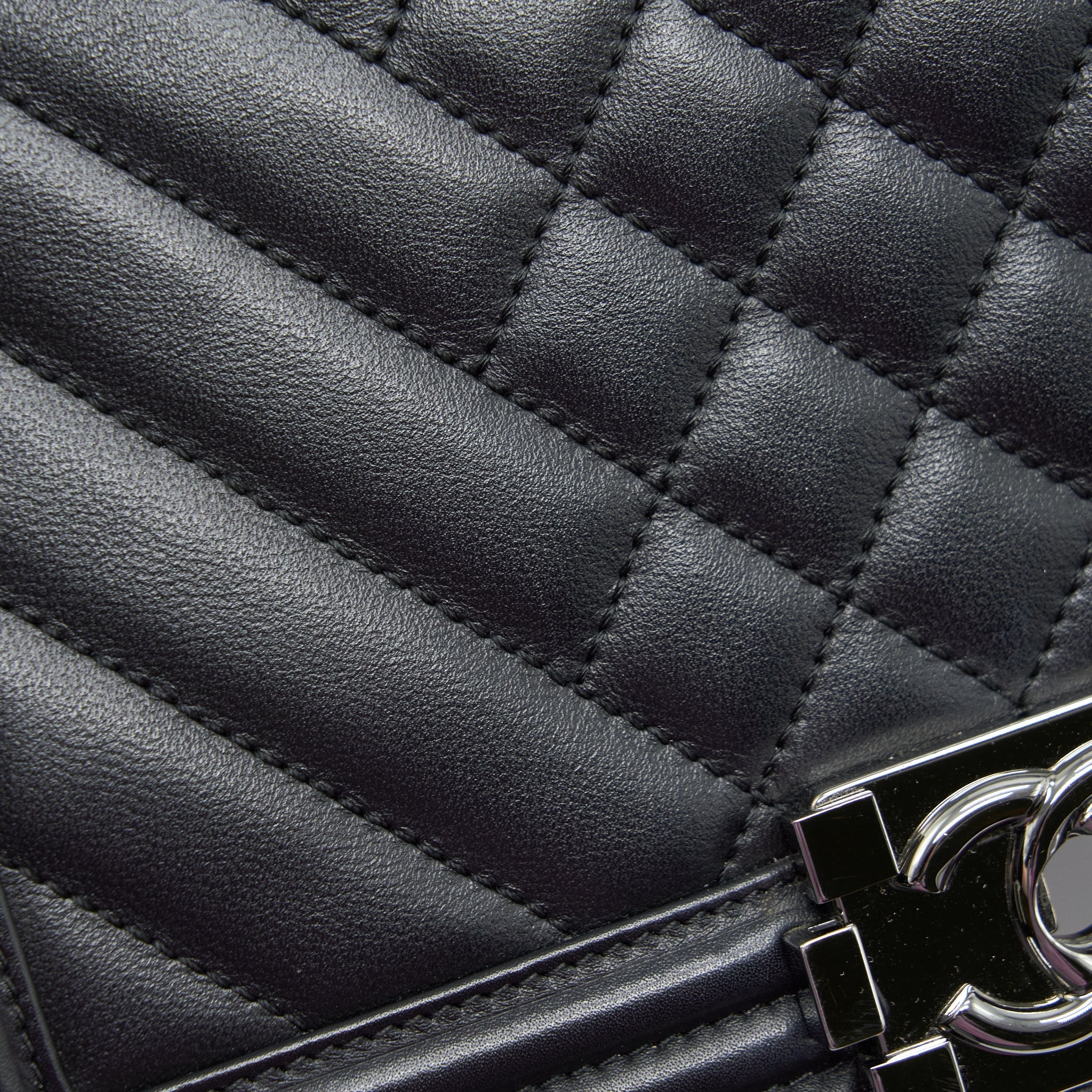 CHANEL MEDIUM BOY BAG QUILTED AND CHEVRON CALFSKIN BLACK SHW